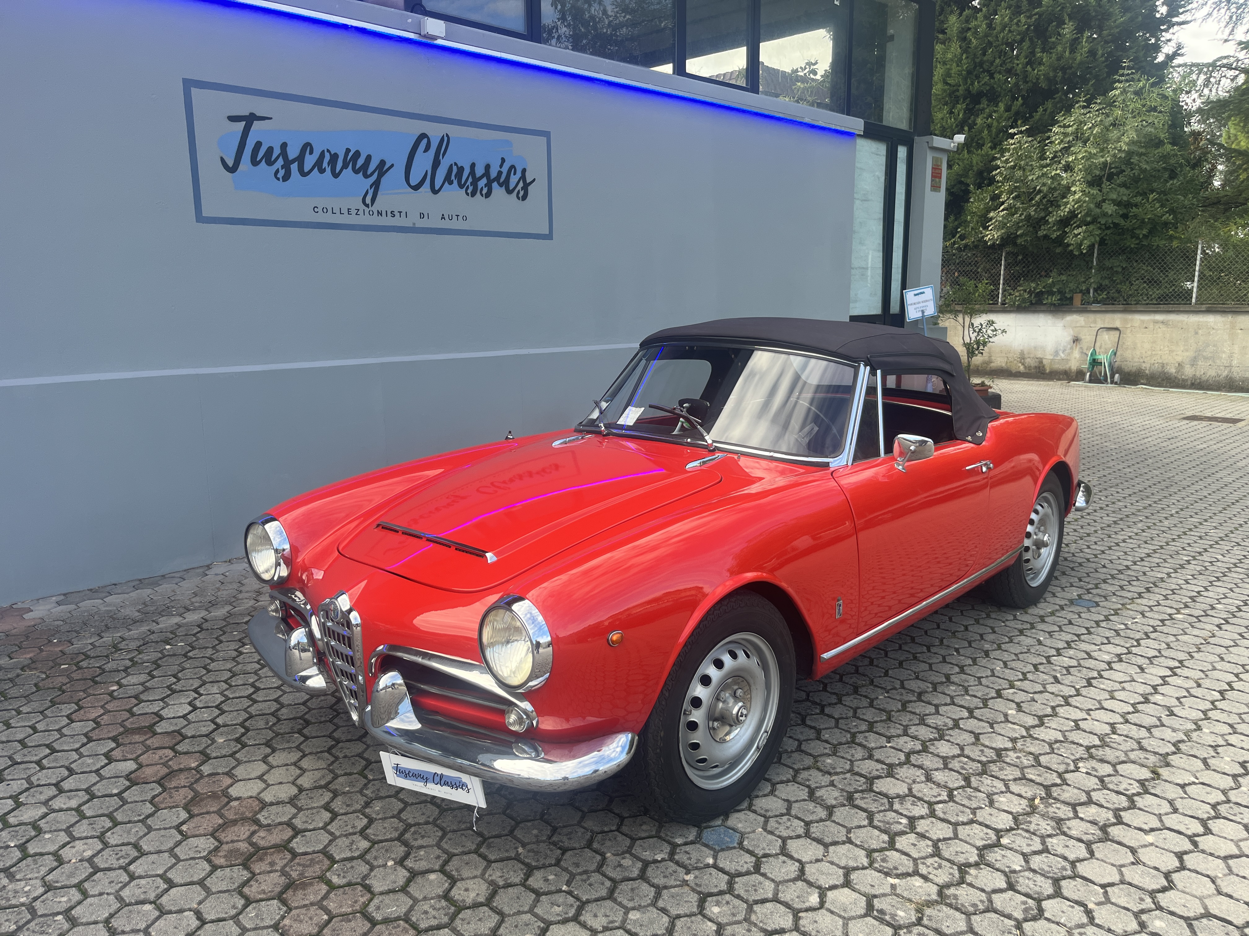 Alfa Romeo Giulia Spider