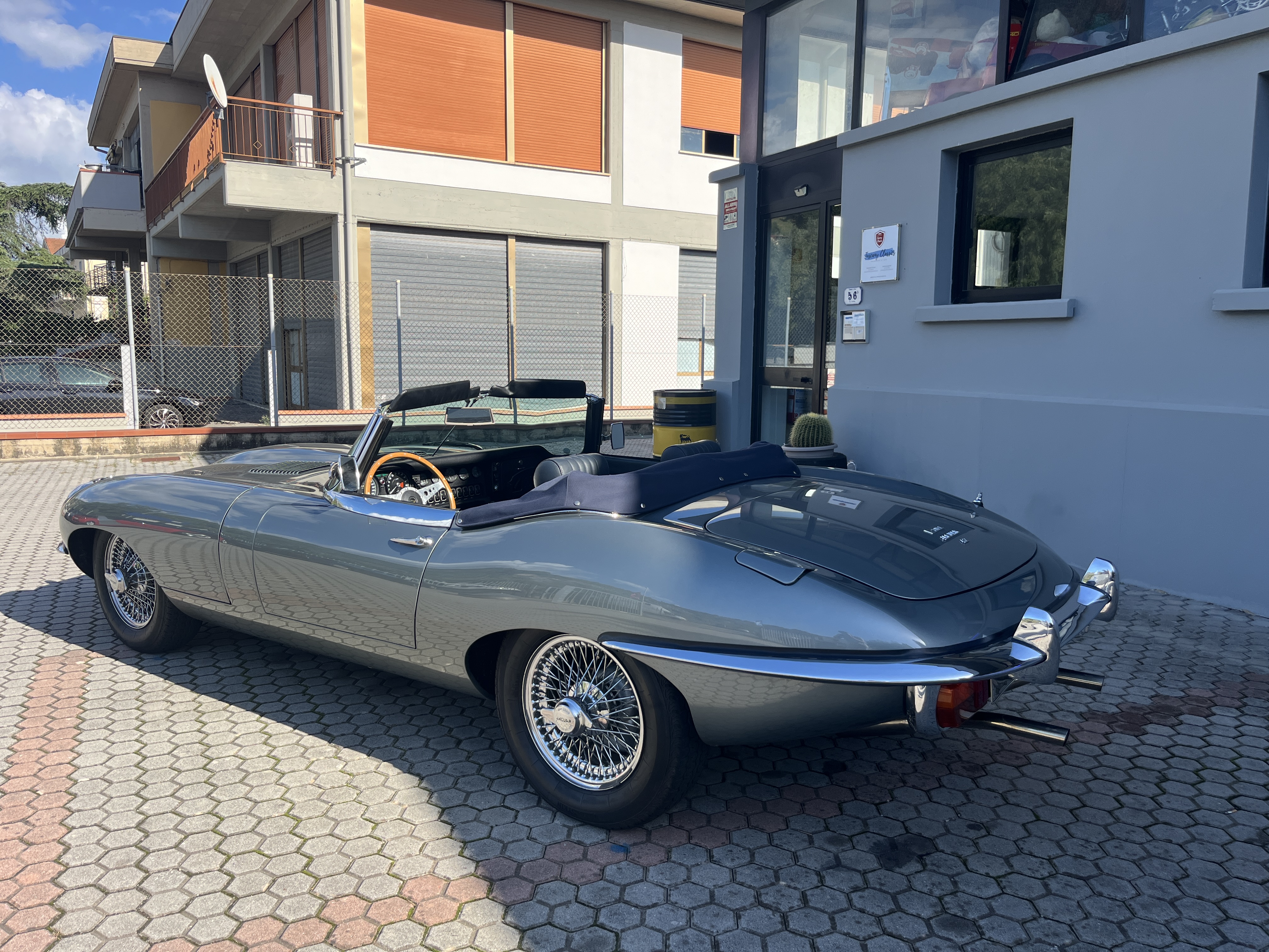 Jaguar E-type 4.2 OTS Series 2