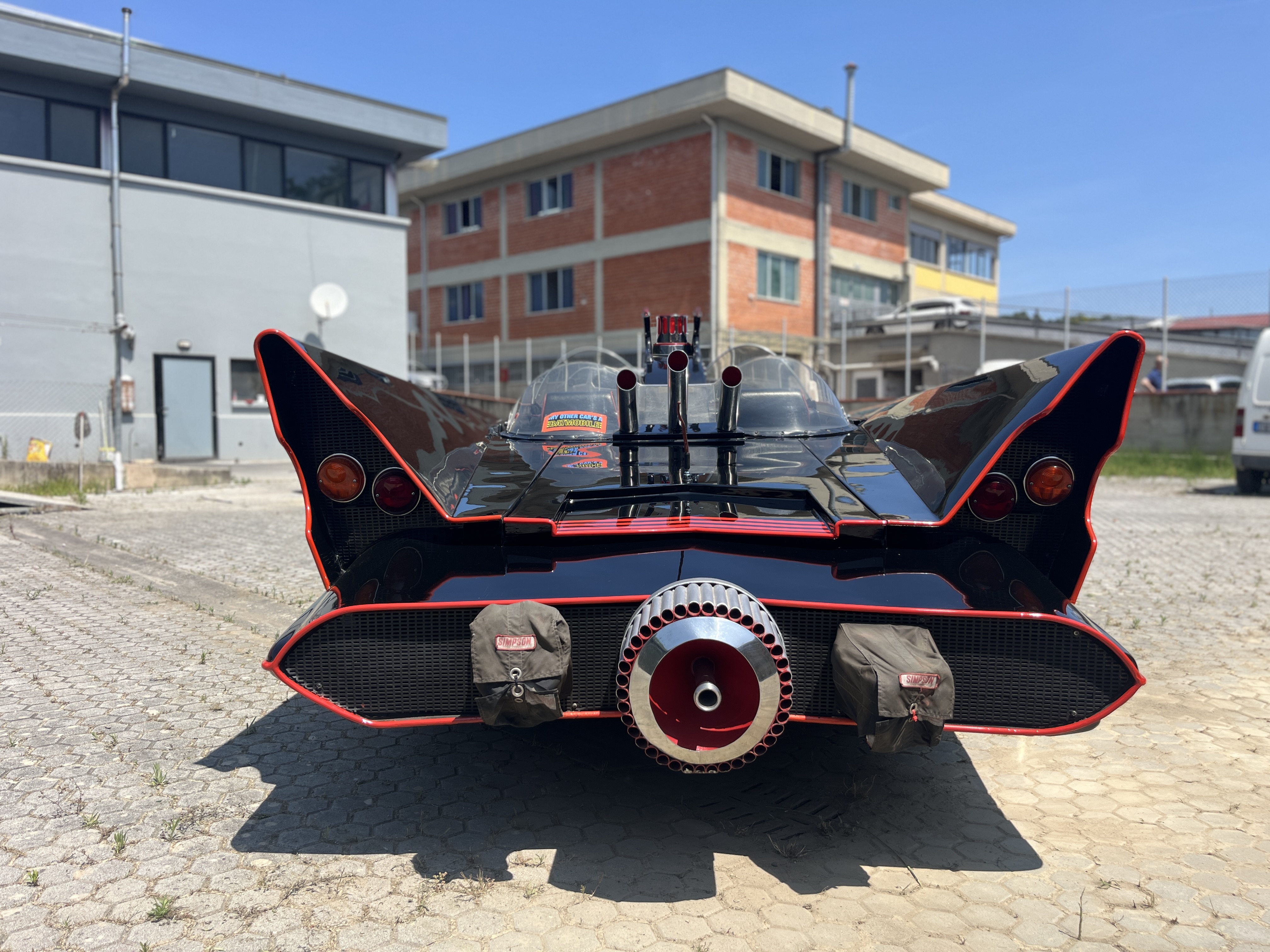 Lincoln Continental BatcMobile 1966 Tribute
