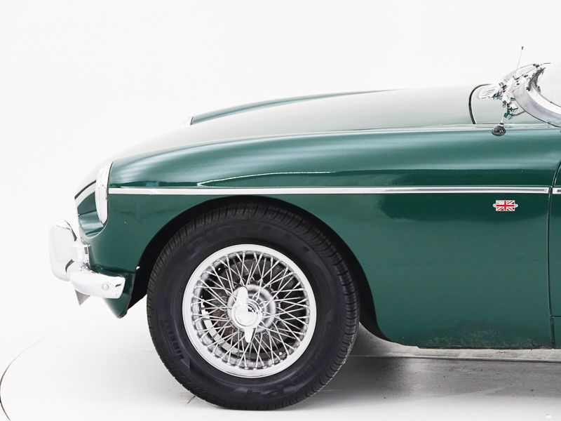 MG B \'77 