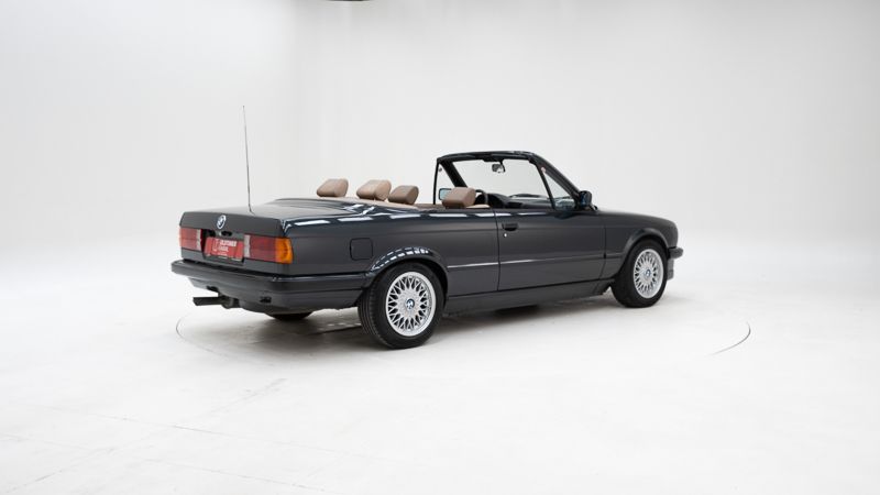 BMW  320i \'90 