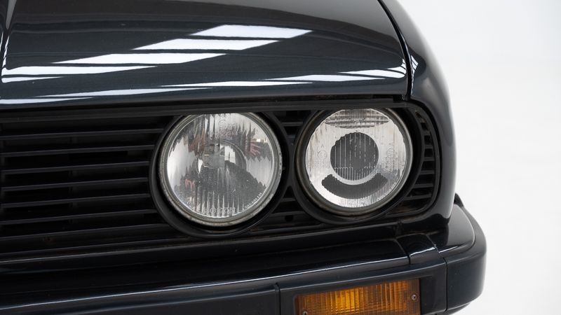 BMW  320i \'90 