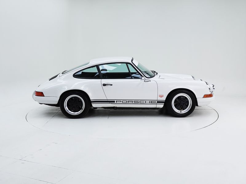 Porsche 911 3.2 Backdating 911R \'84 