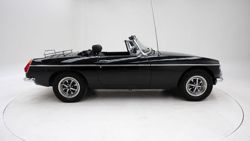 MG B \'78 