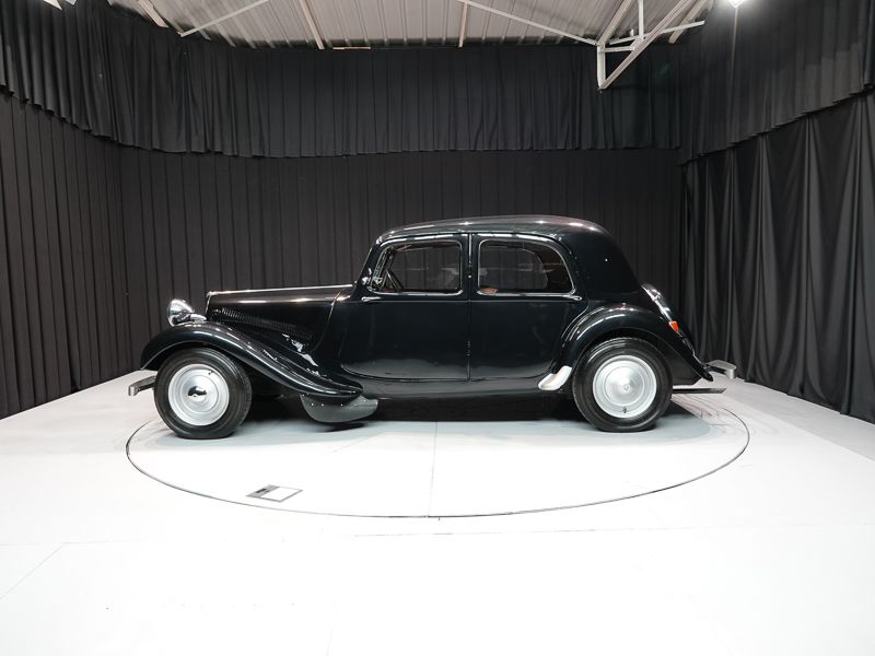 Citroen Traction Avant \'light fifteen \'47 