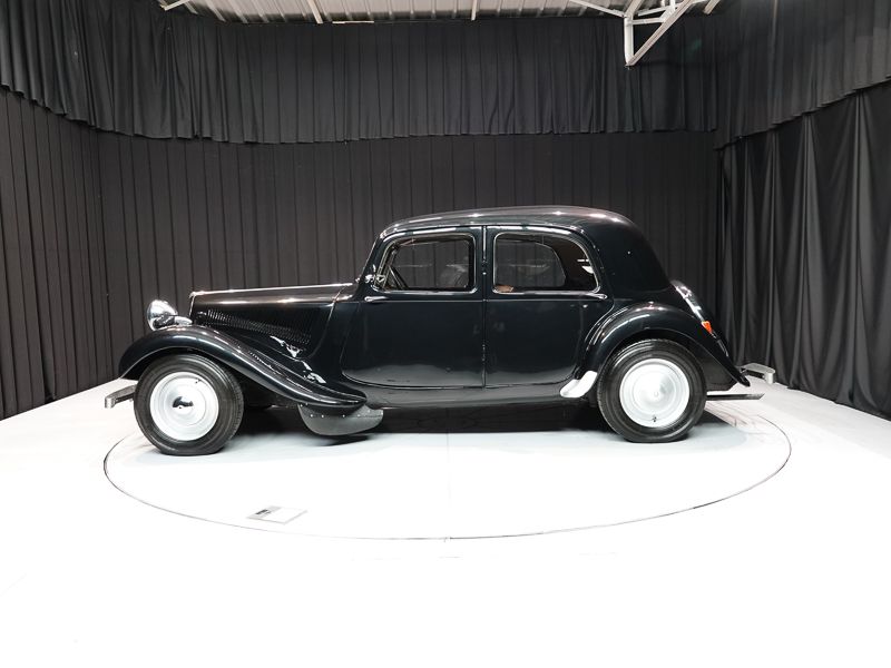 Citroen Traction Avant \'light fifteen \'47 