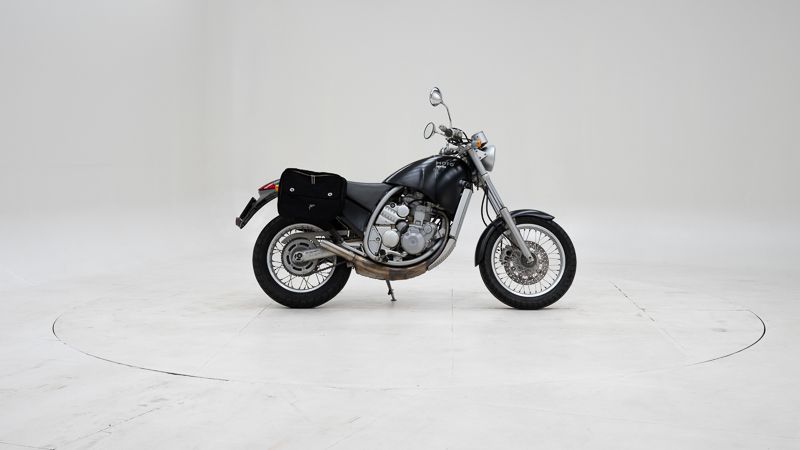 Aprilia 650 Starck Collection 