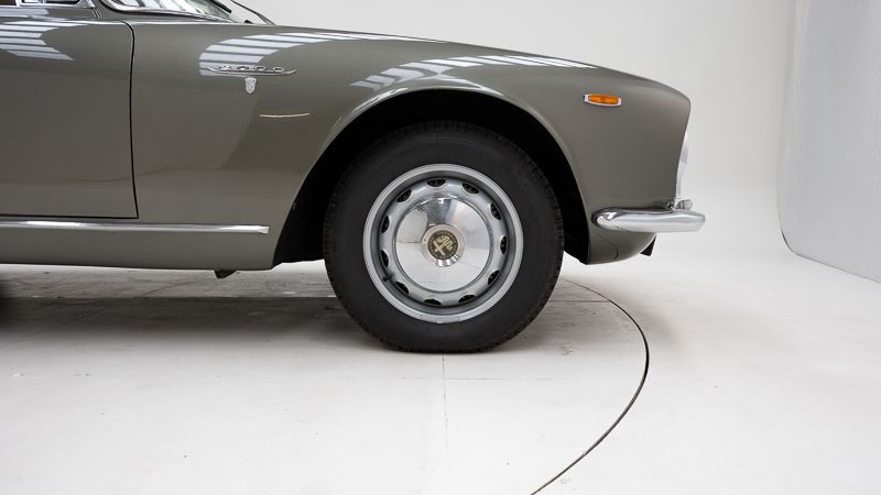 Alfa Romeo 2000 Sprint \'61 