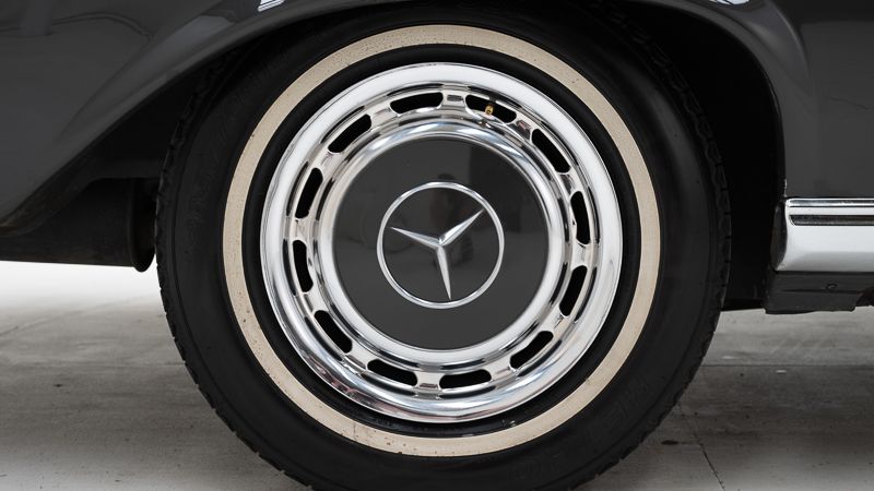 Mercedes Benz 280 SE 3.5 \'70 