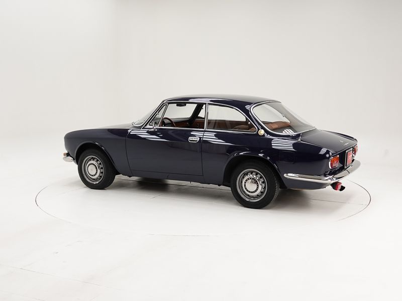 Alfa Romeo 1750 GT Veloce Bertone \'69 