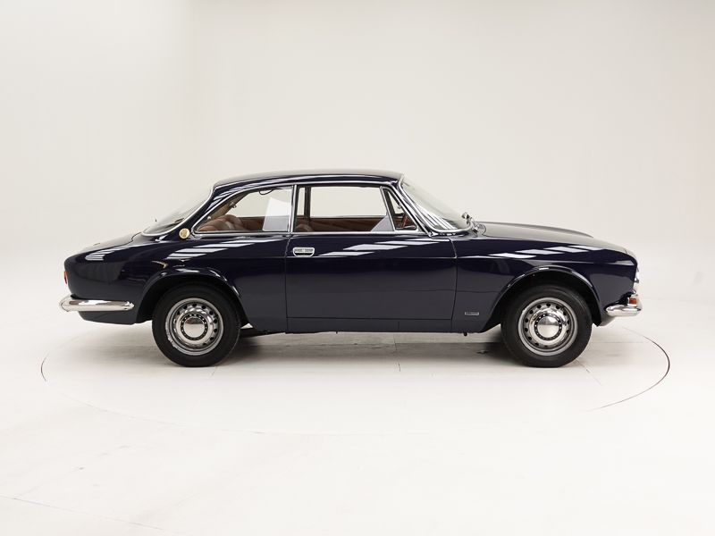 Alfa Romeo 1750 GT Veloce Bertone \'69 