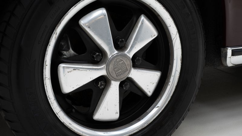 Porsche 911 2.2T Targa \'71 