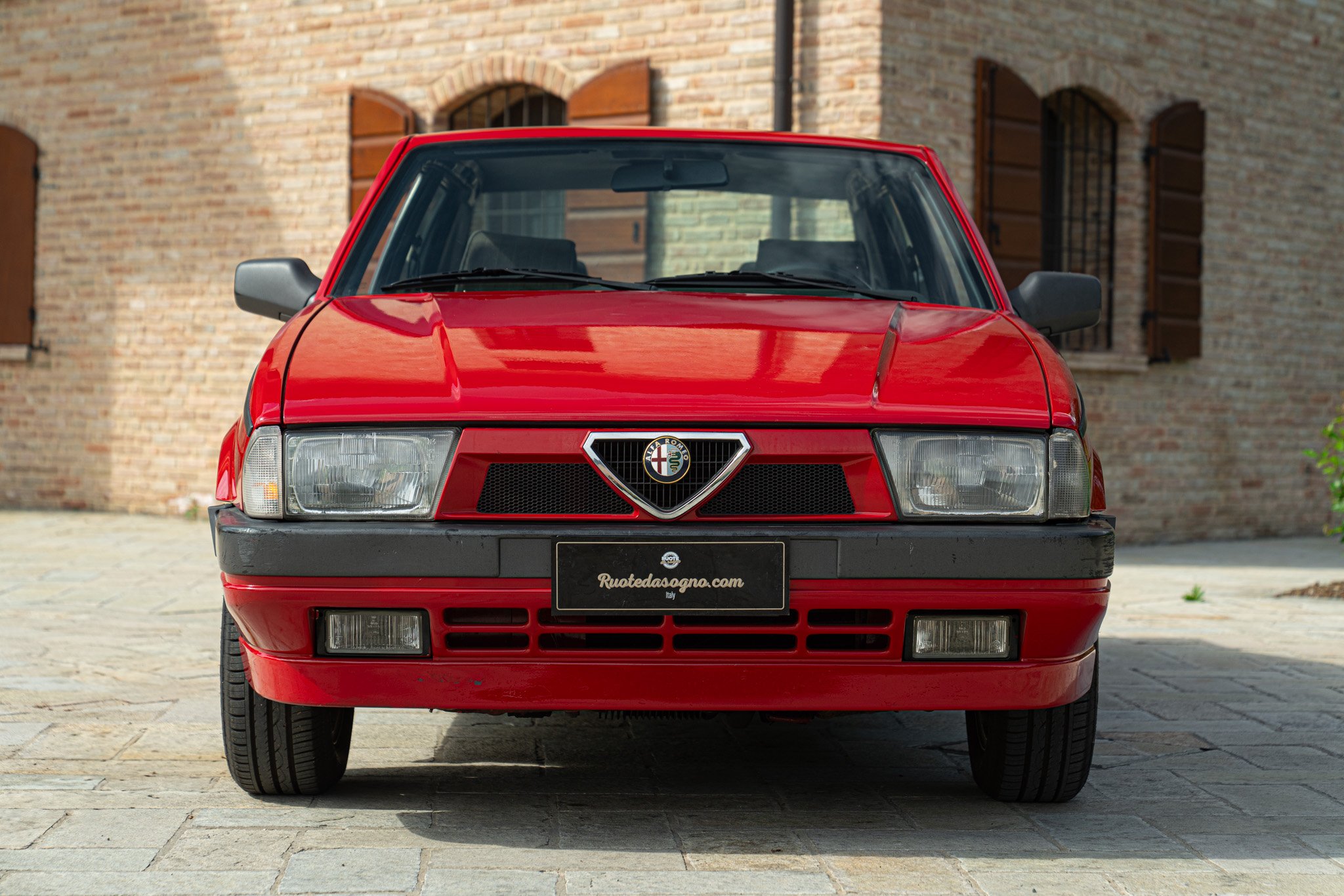 Alfa Romeo 75 