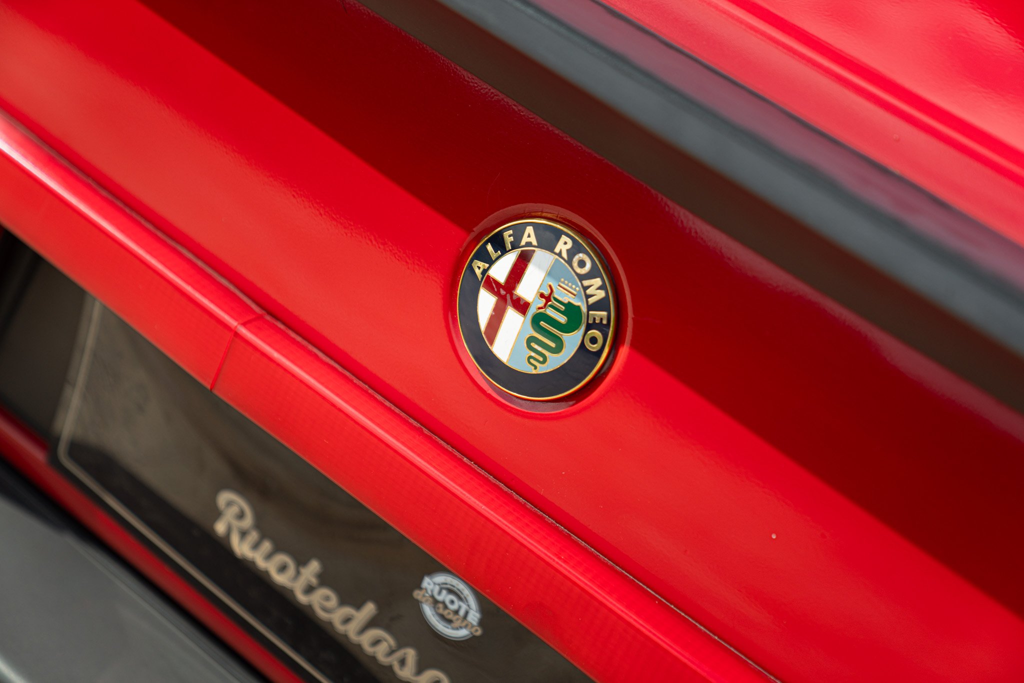 Alfa Romeo 75 
