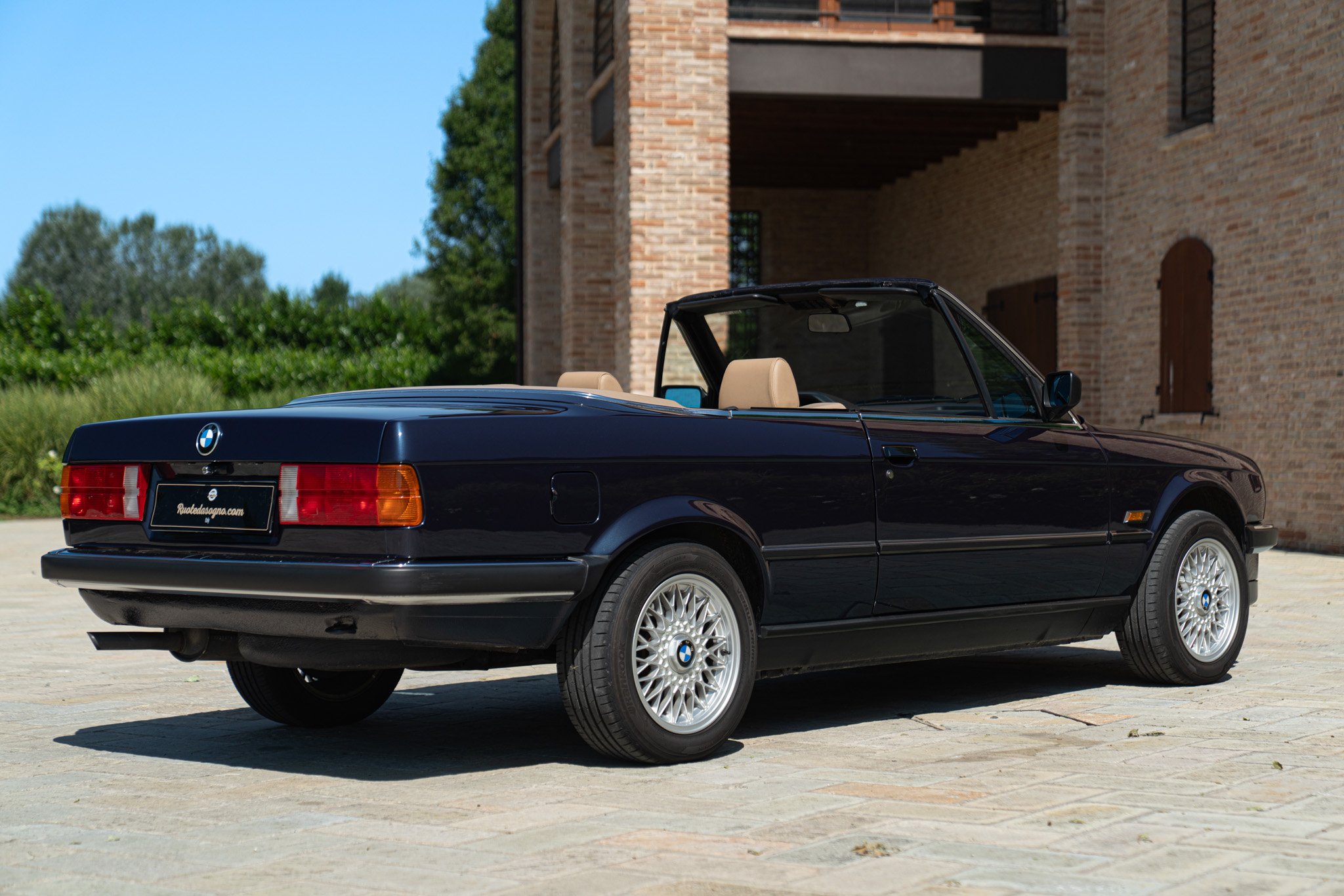 BMW E30 CABRIOLET 
