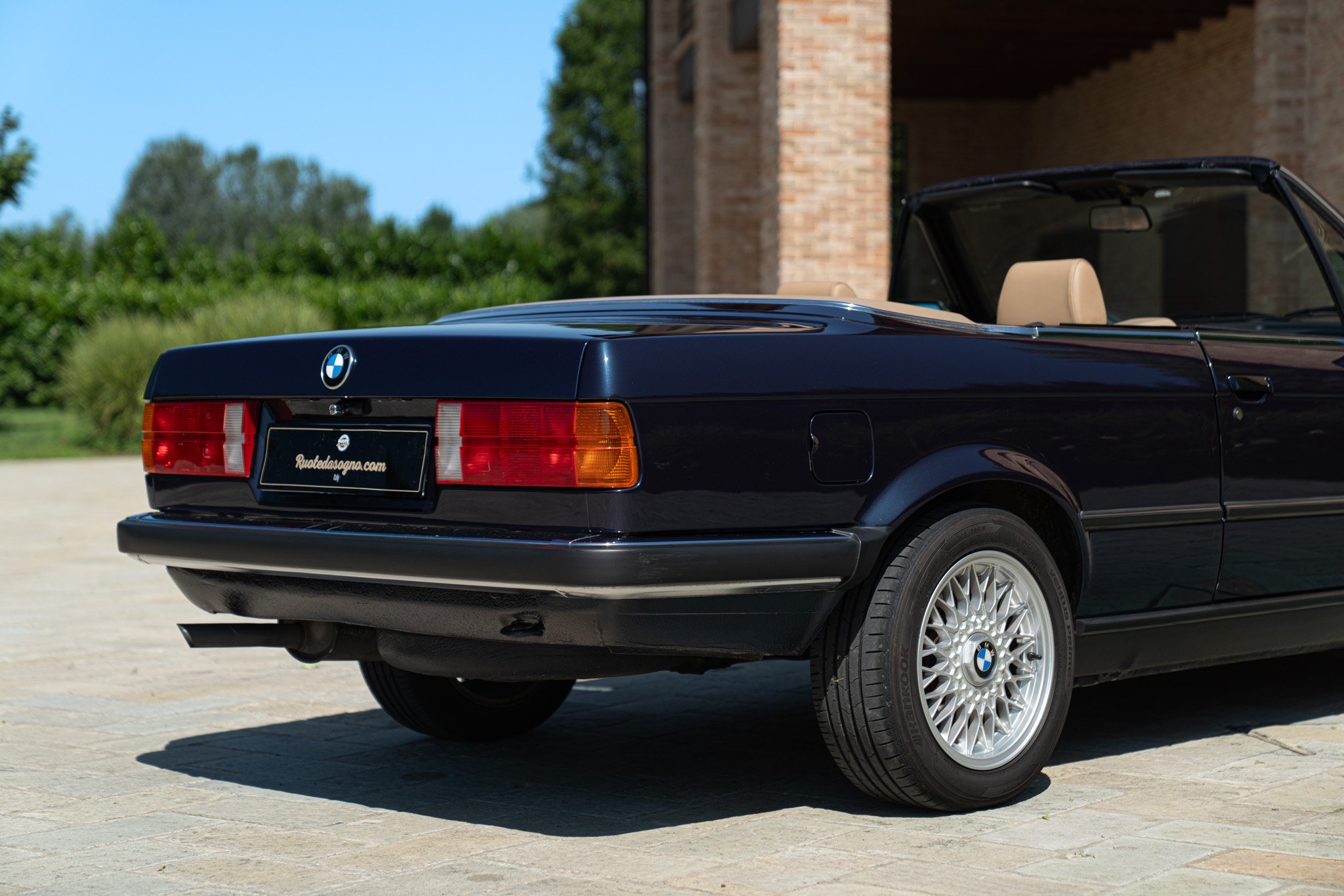 BMW E30 CABRIOLET 