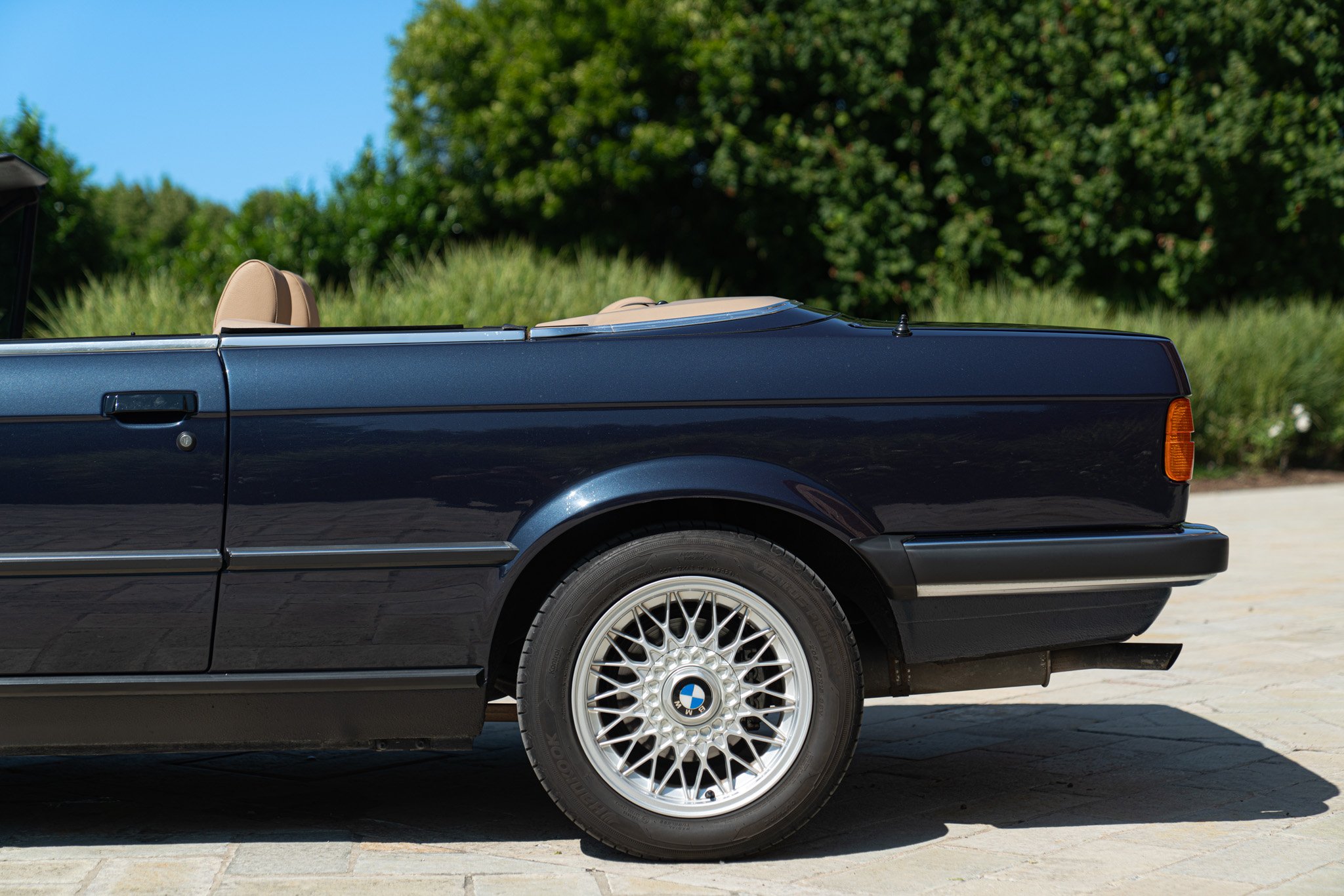BMW E30 CABRIOLET 