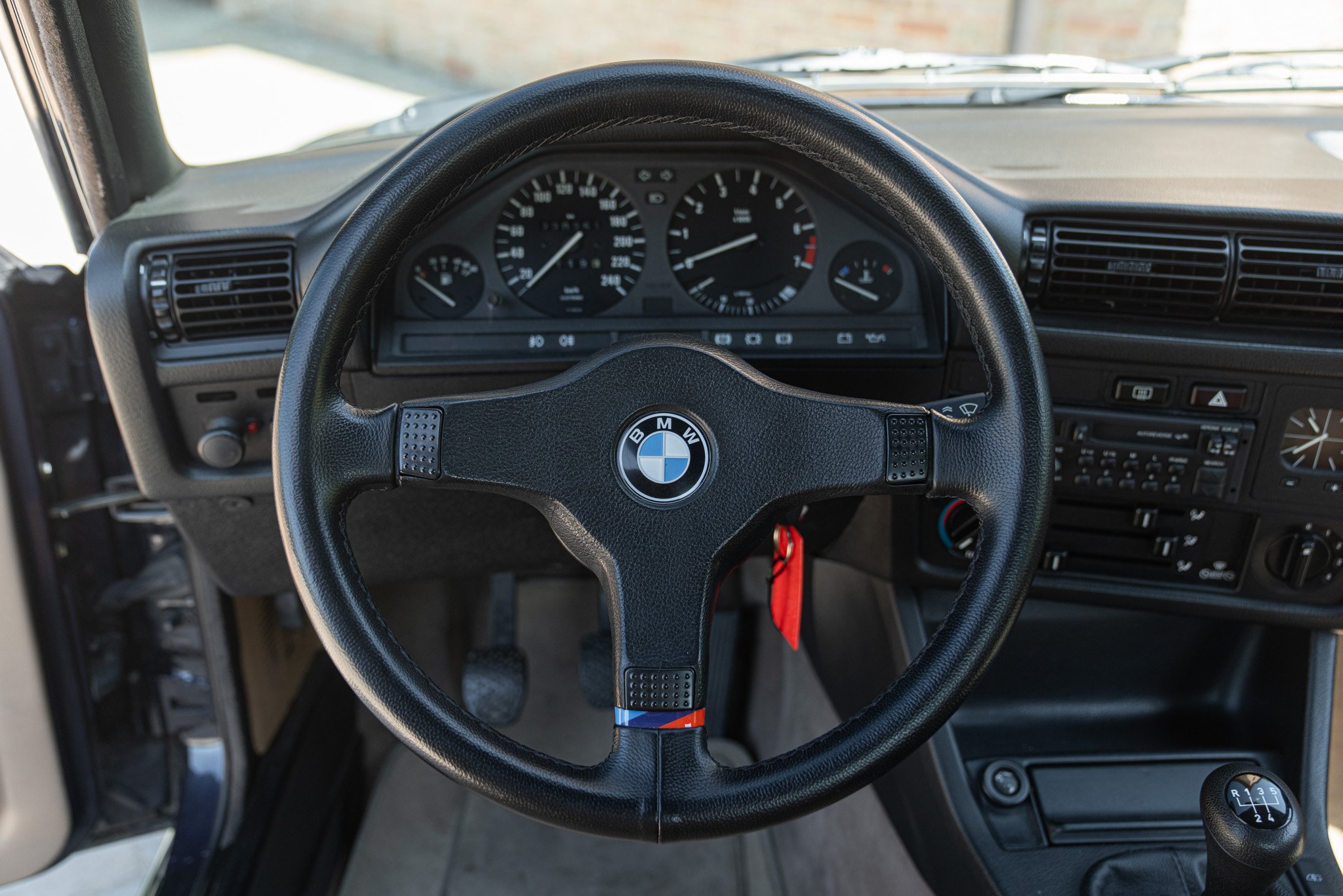 BMW E30 CABRIOLET 
