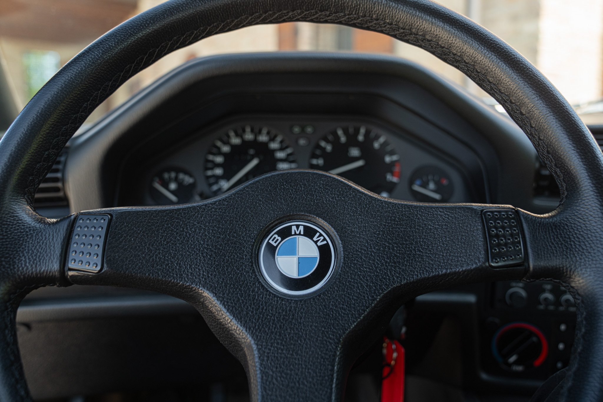 BMW E30 CABRIOLET 