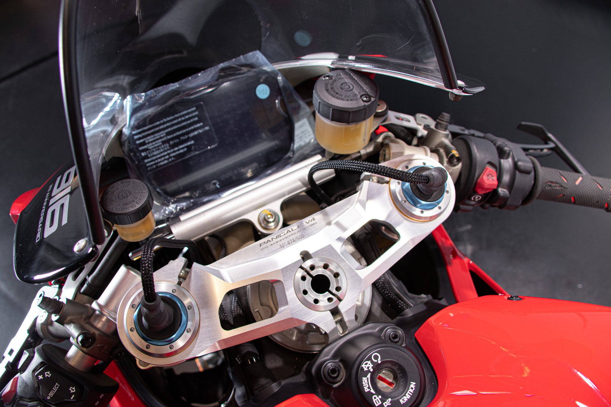 Ducati PANIGALE V4 25°ANNIVERSARIO 916 