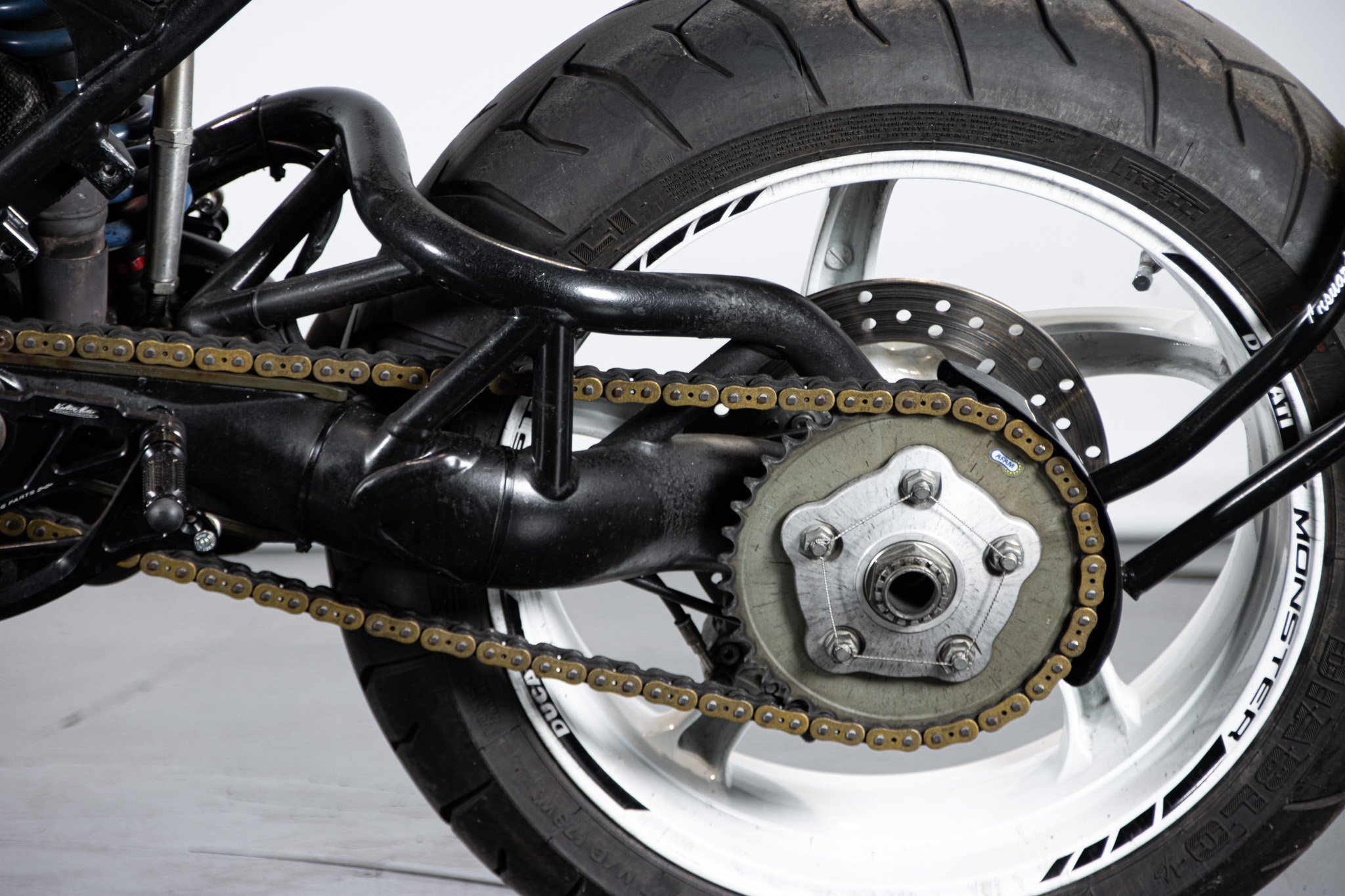 Ducati MONSTER 900 