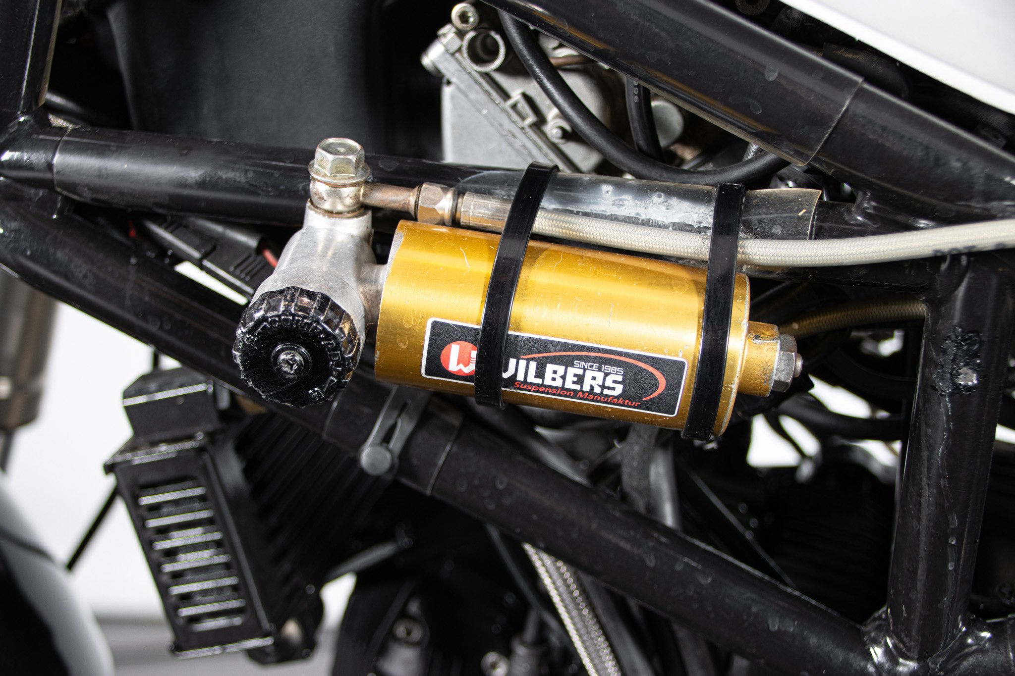 Ducati MONSTER 900 