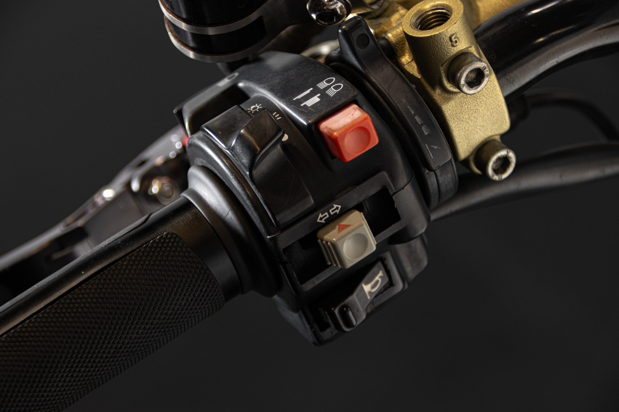 Ducati MONSTER 900 