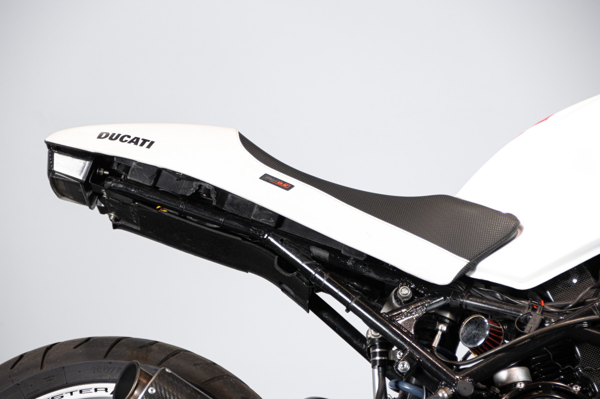 Ducati MONSTER 900 