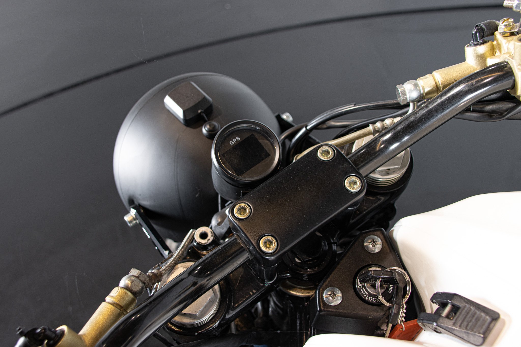 Ducati MONSTER 900 