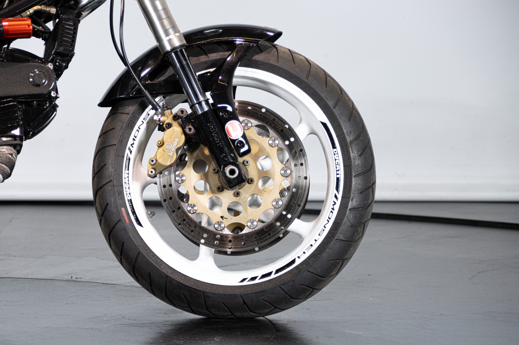 Ducati MONSTER 900 