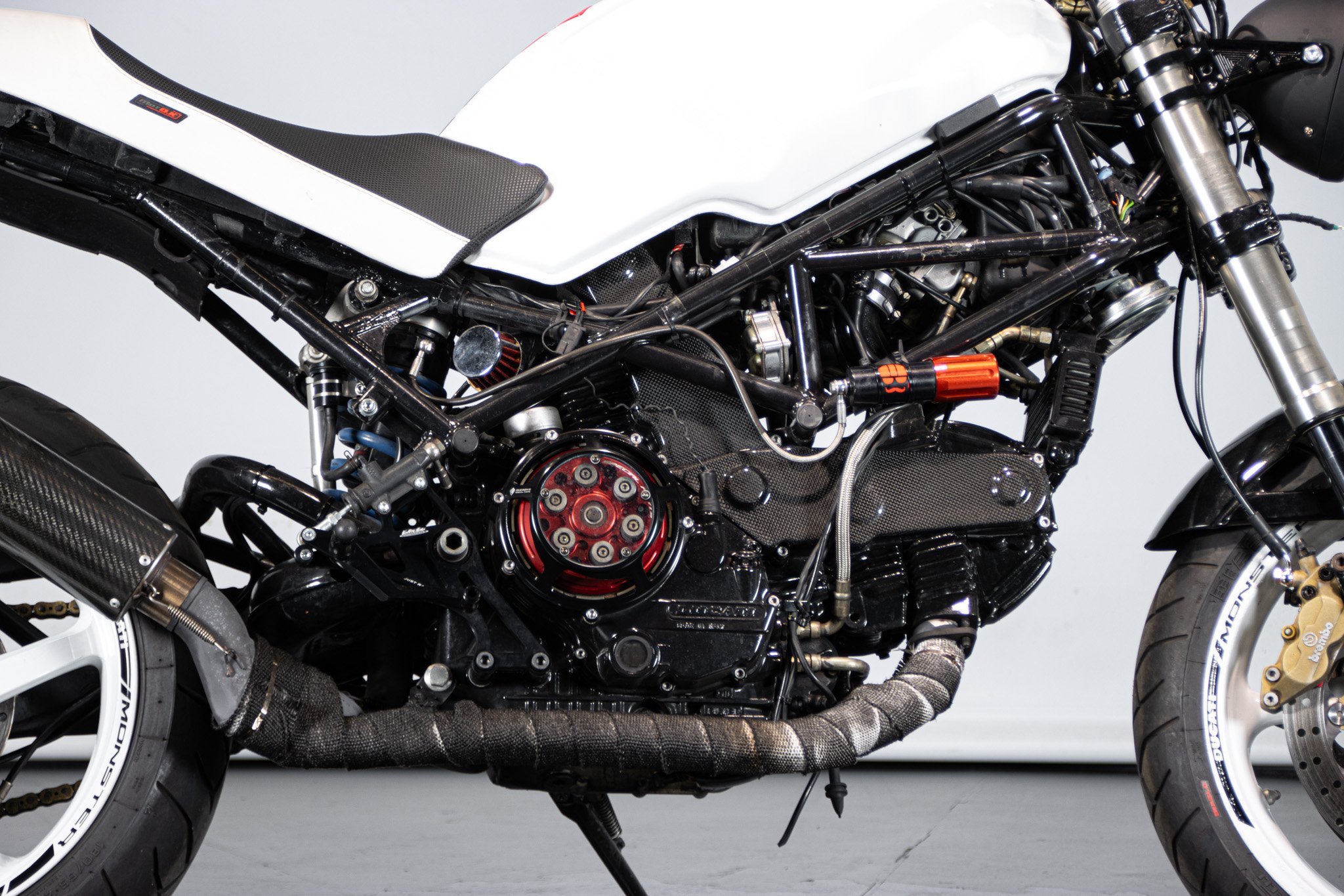 Ducati MONSTER 900 
