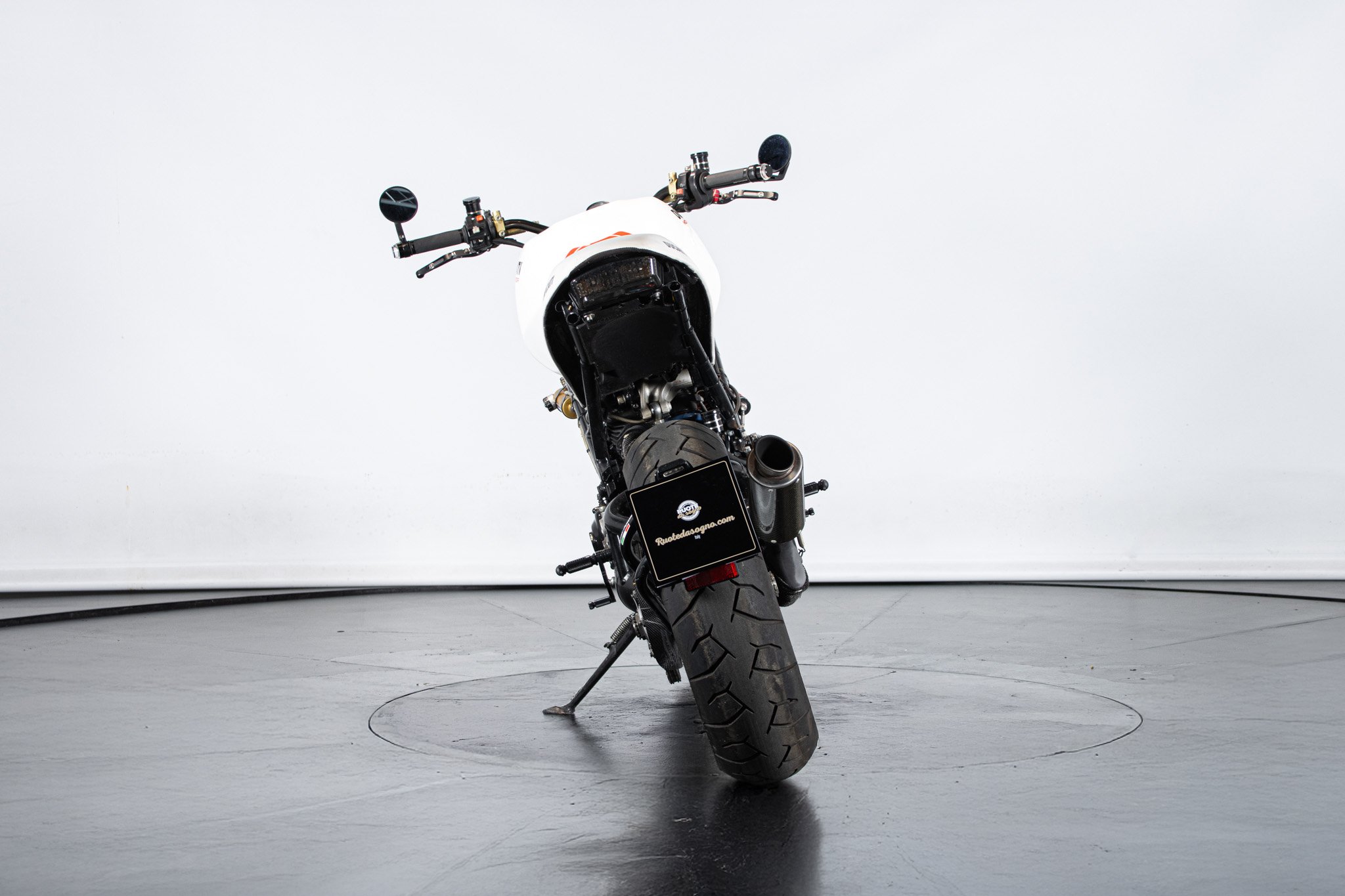 Ducati MONSTER 900 