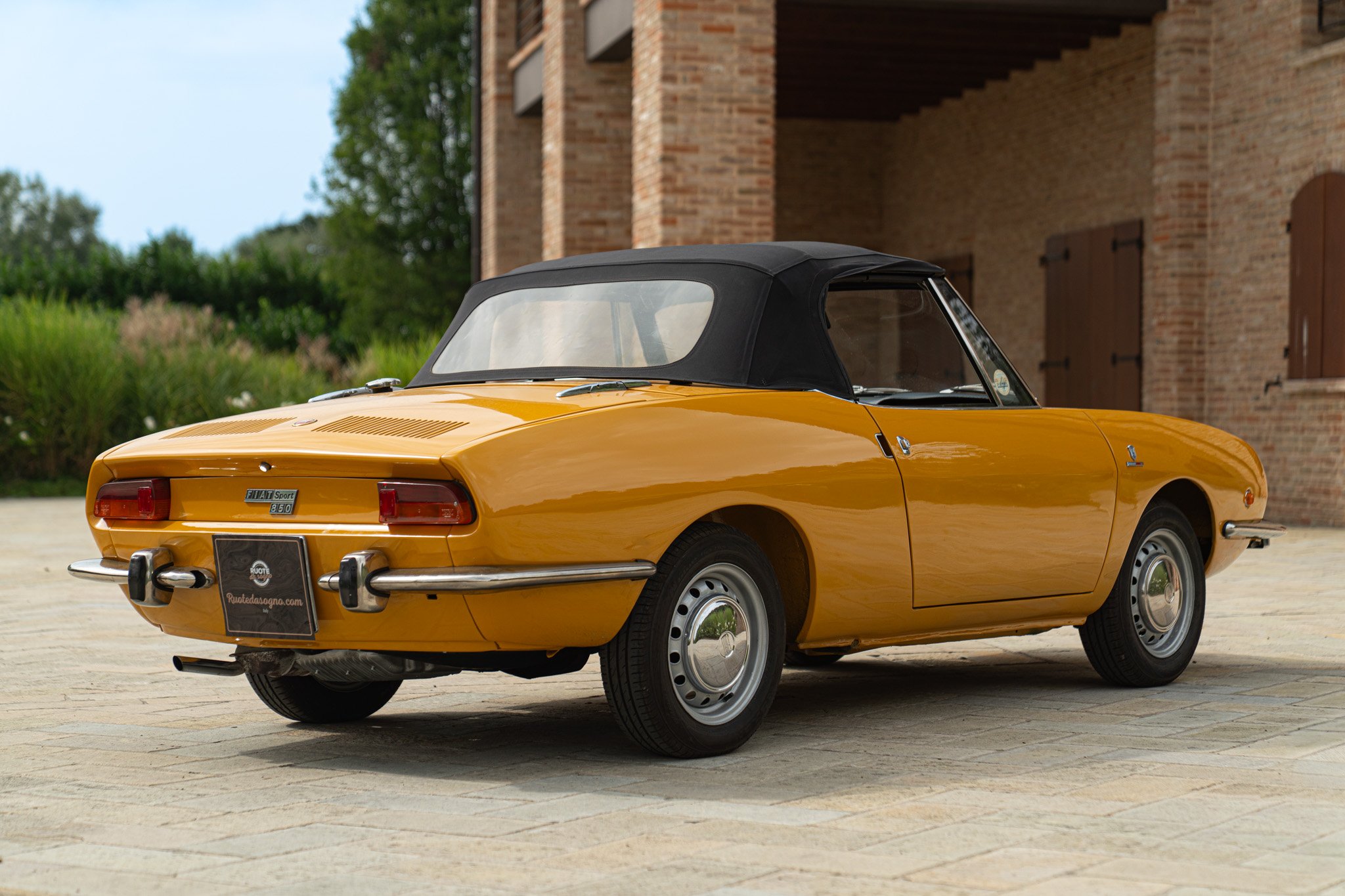 Fiat SPORT 850 SPIDER BERTONE 