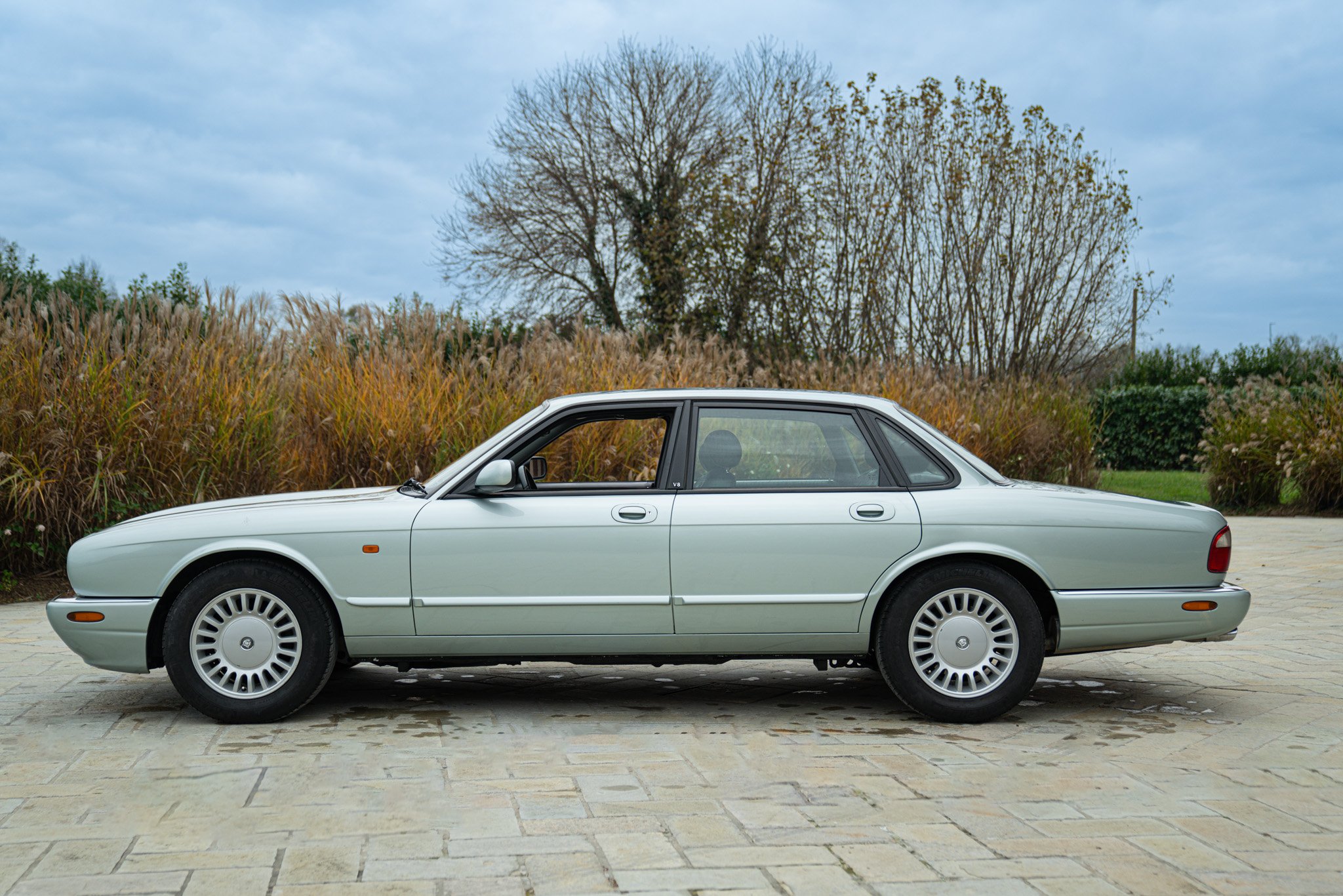 Jaguar XJ8 3.2 