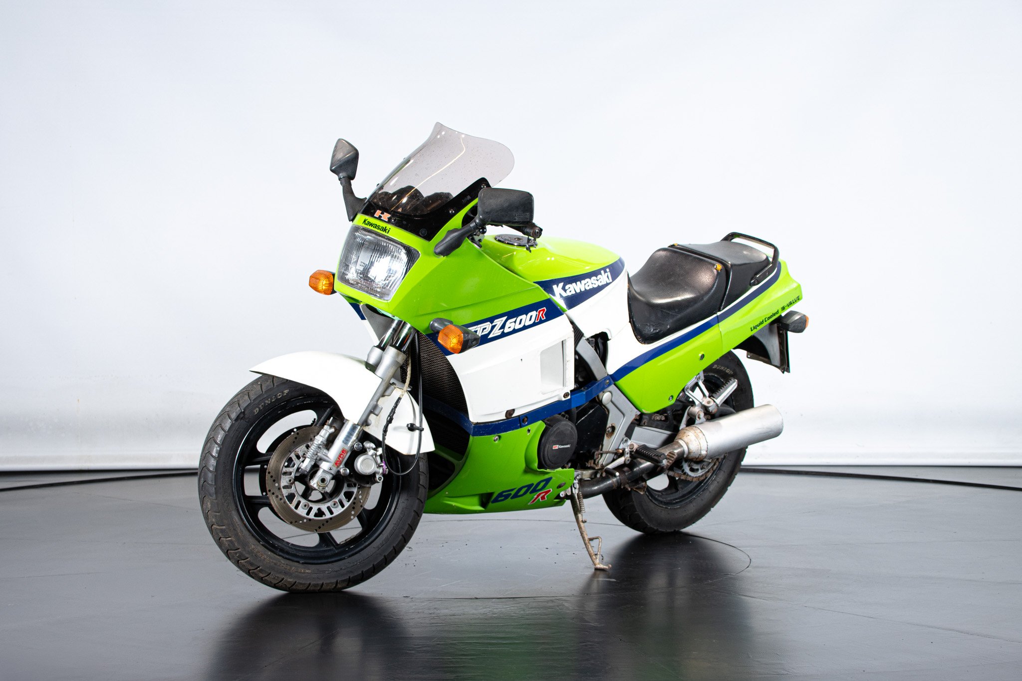 Kawasaki GPZ 600 R 