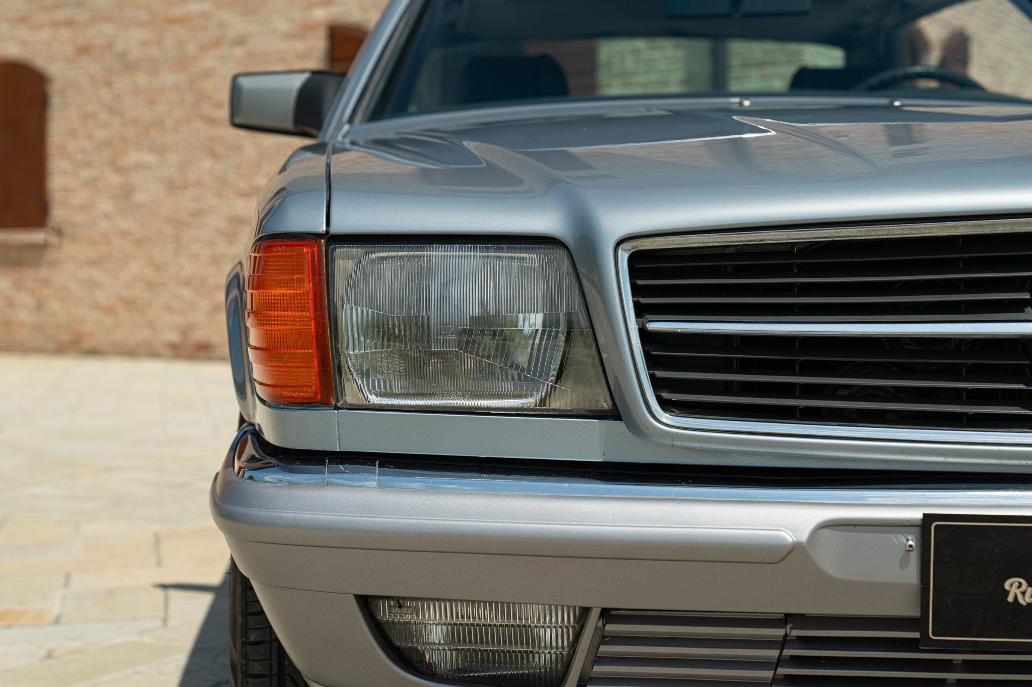 Mercedes Benz 380 SEC 