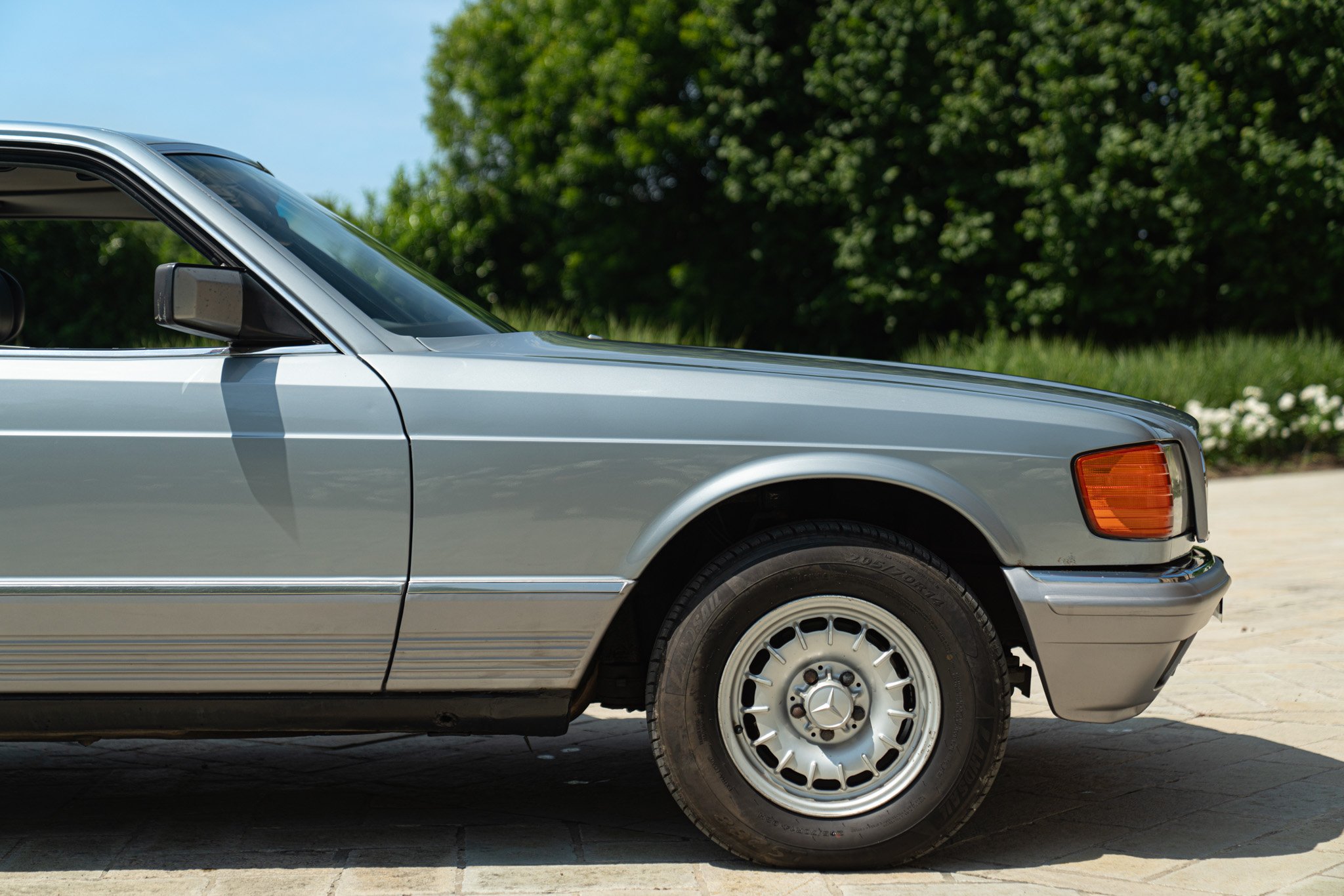 Mercedes Benz 380 SEC 