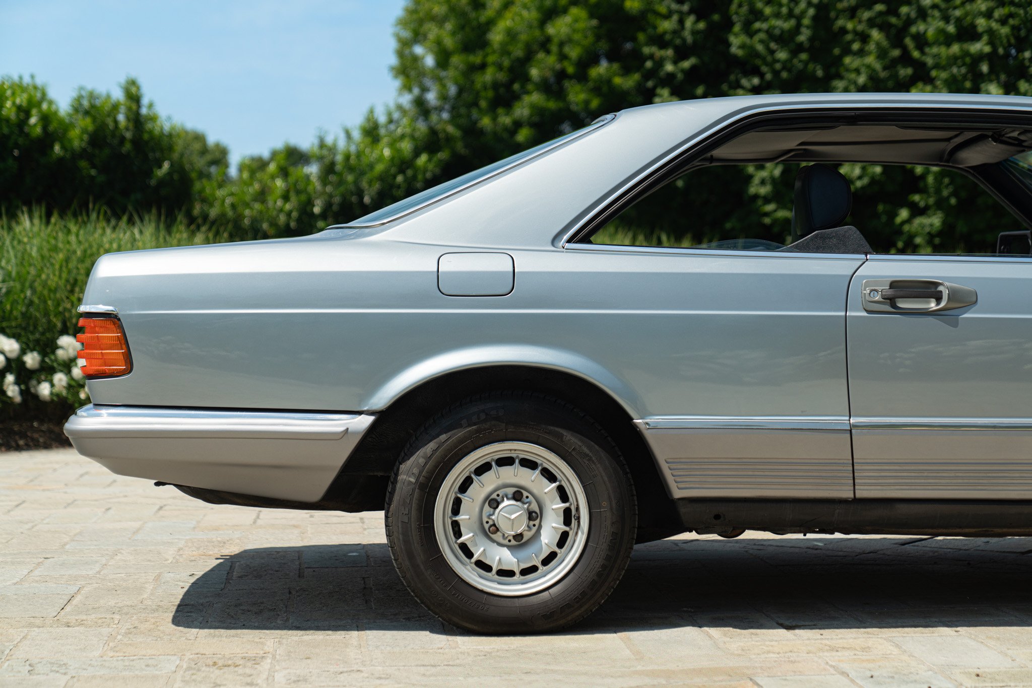 Mercedes Benz 380 SEC 