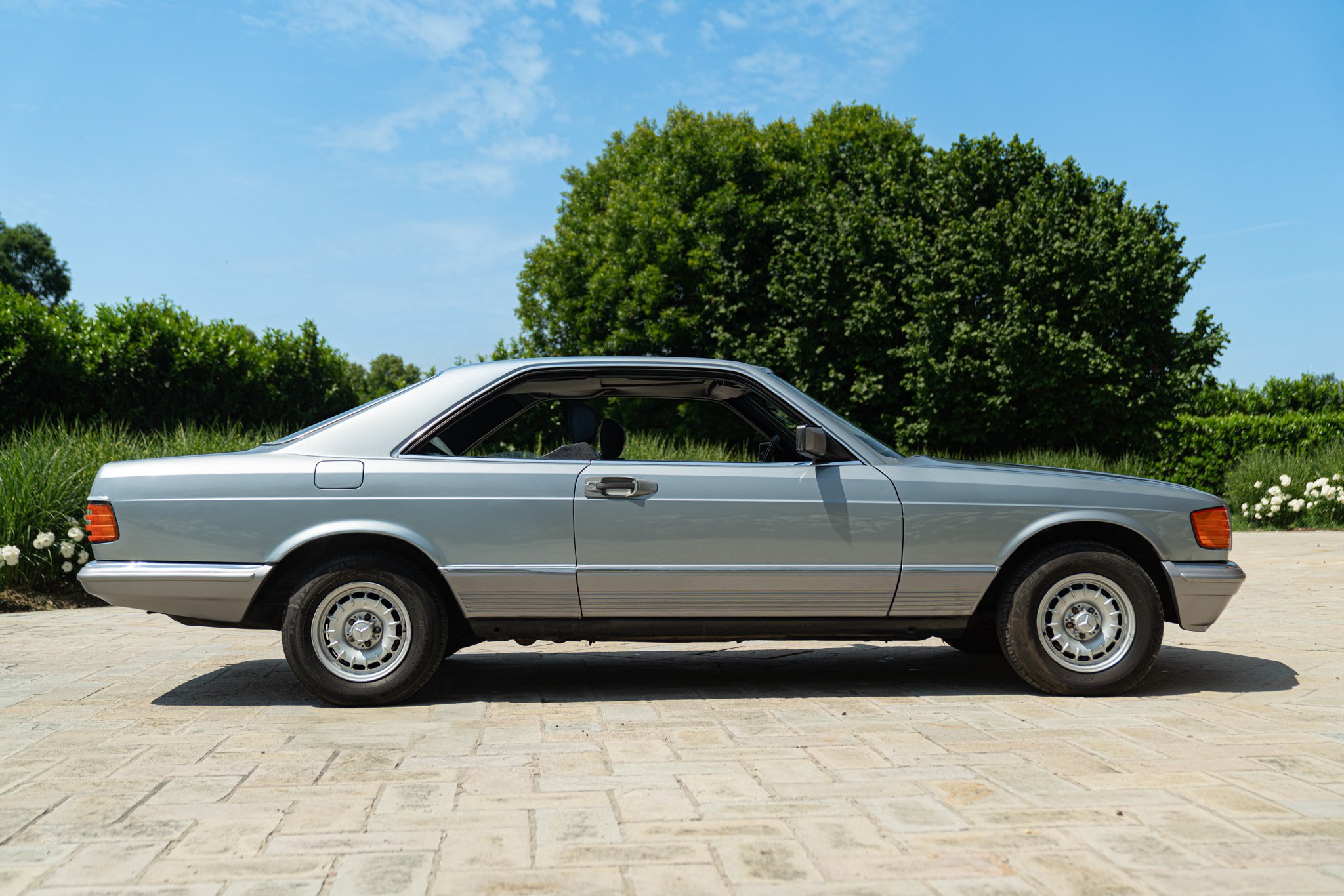 Mercedes Benz 380 SEC 