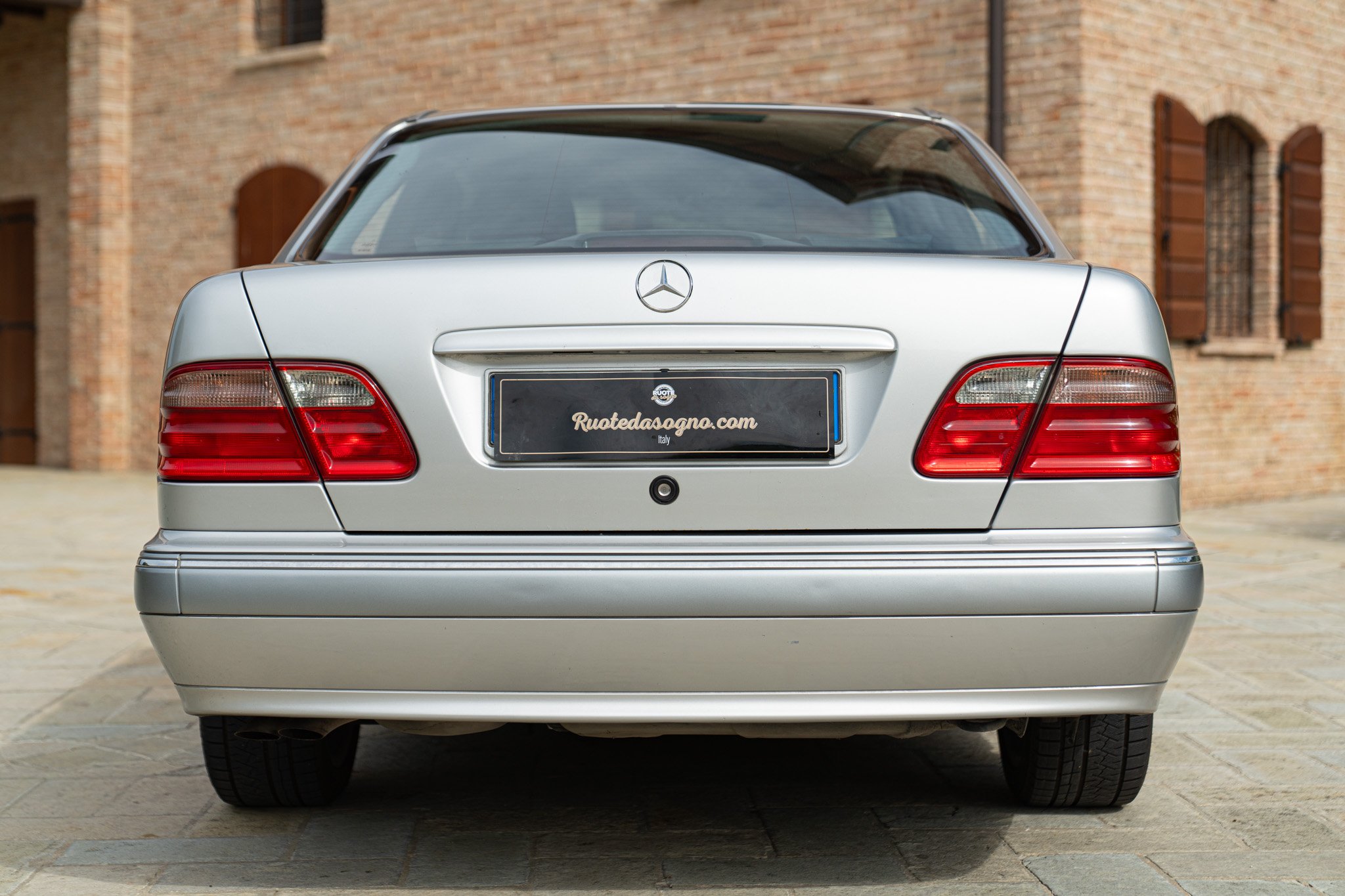 Mercedes Benz E430 V8 