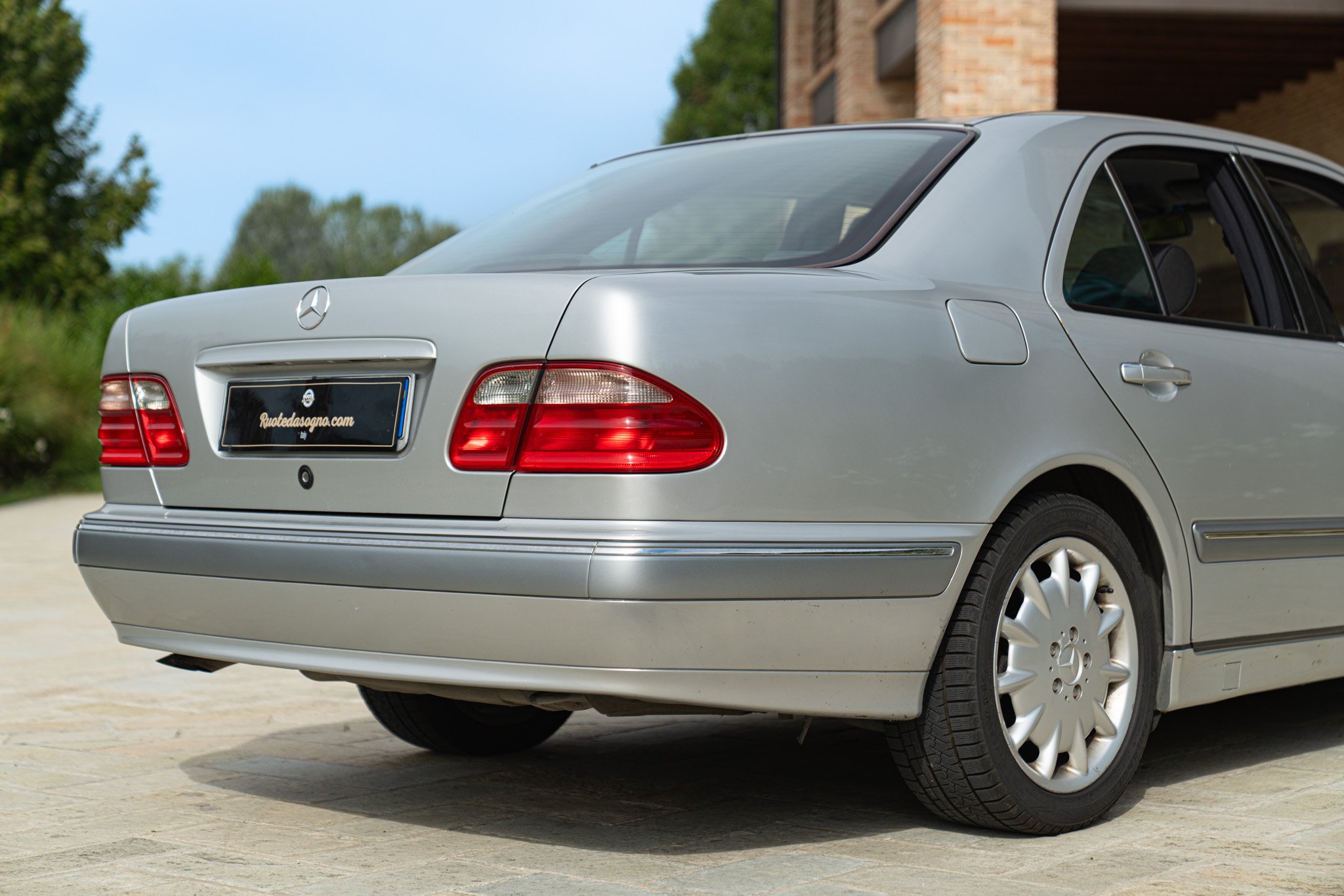 Mercedes Benz E430 V8 