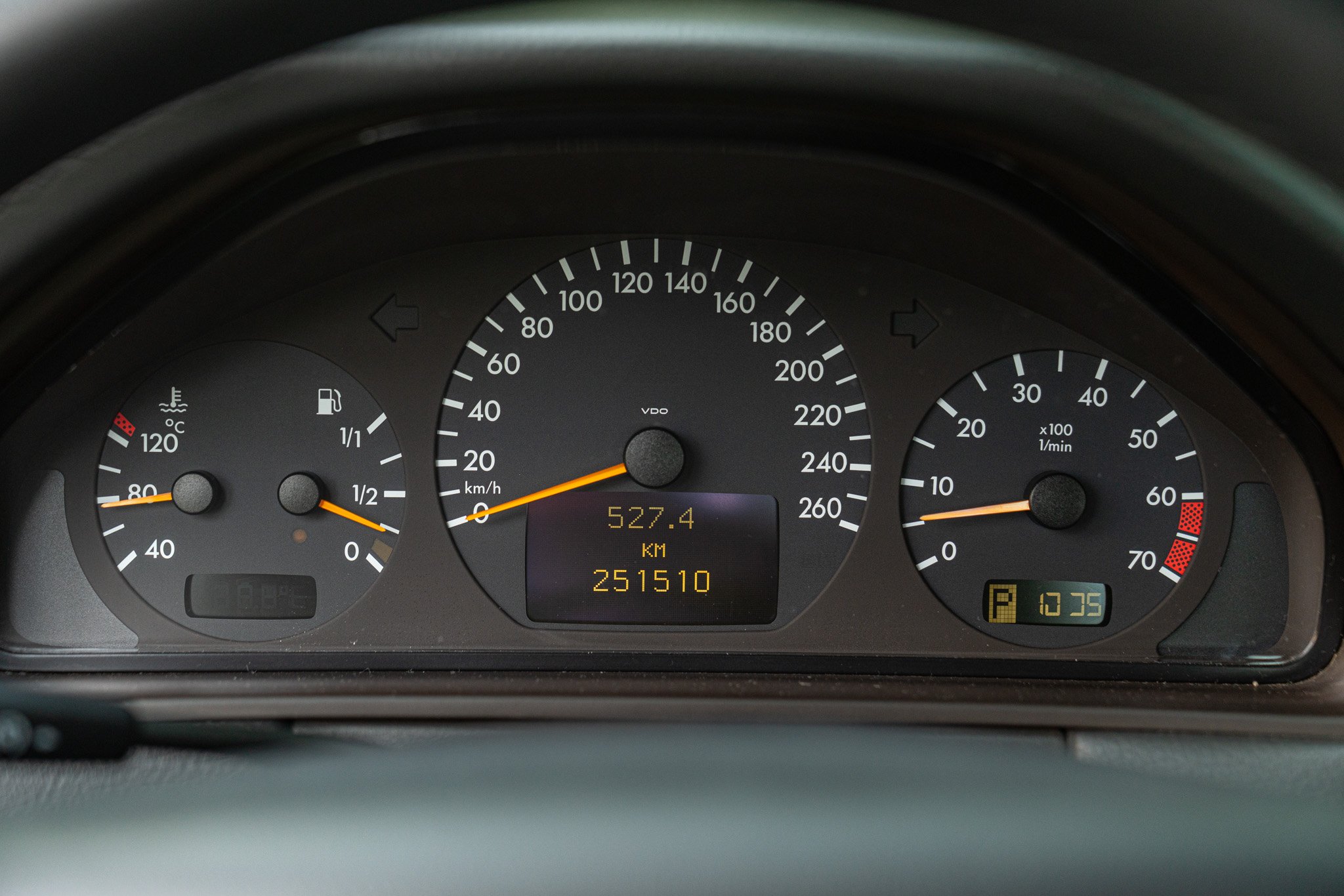Mercedes Benz E430 V8 