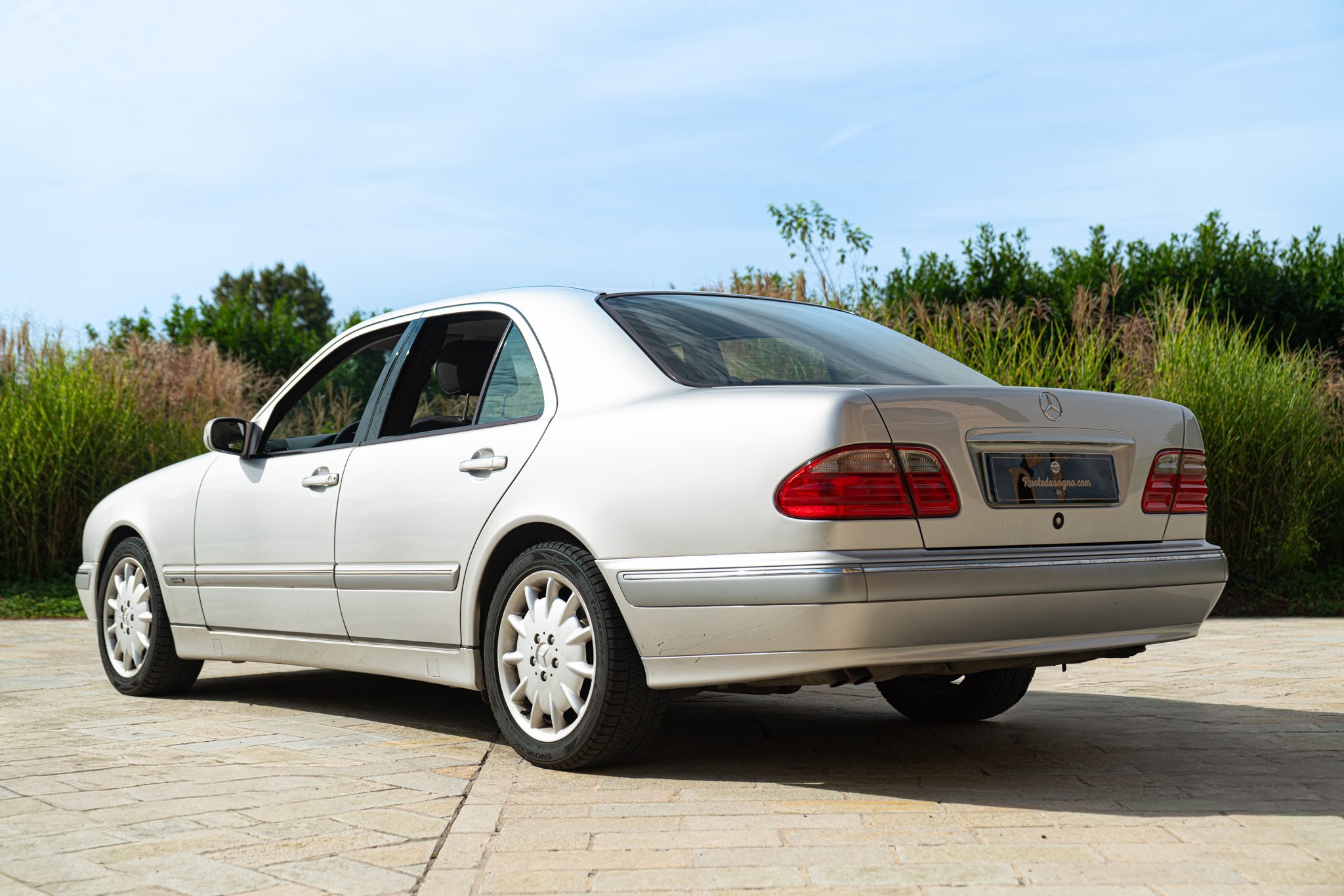 Mercedes Benz E430 V8 