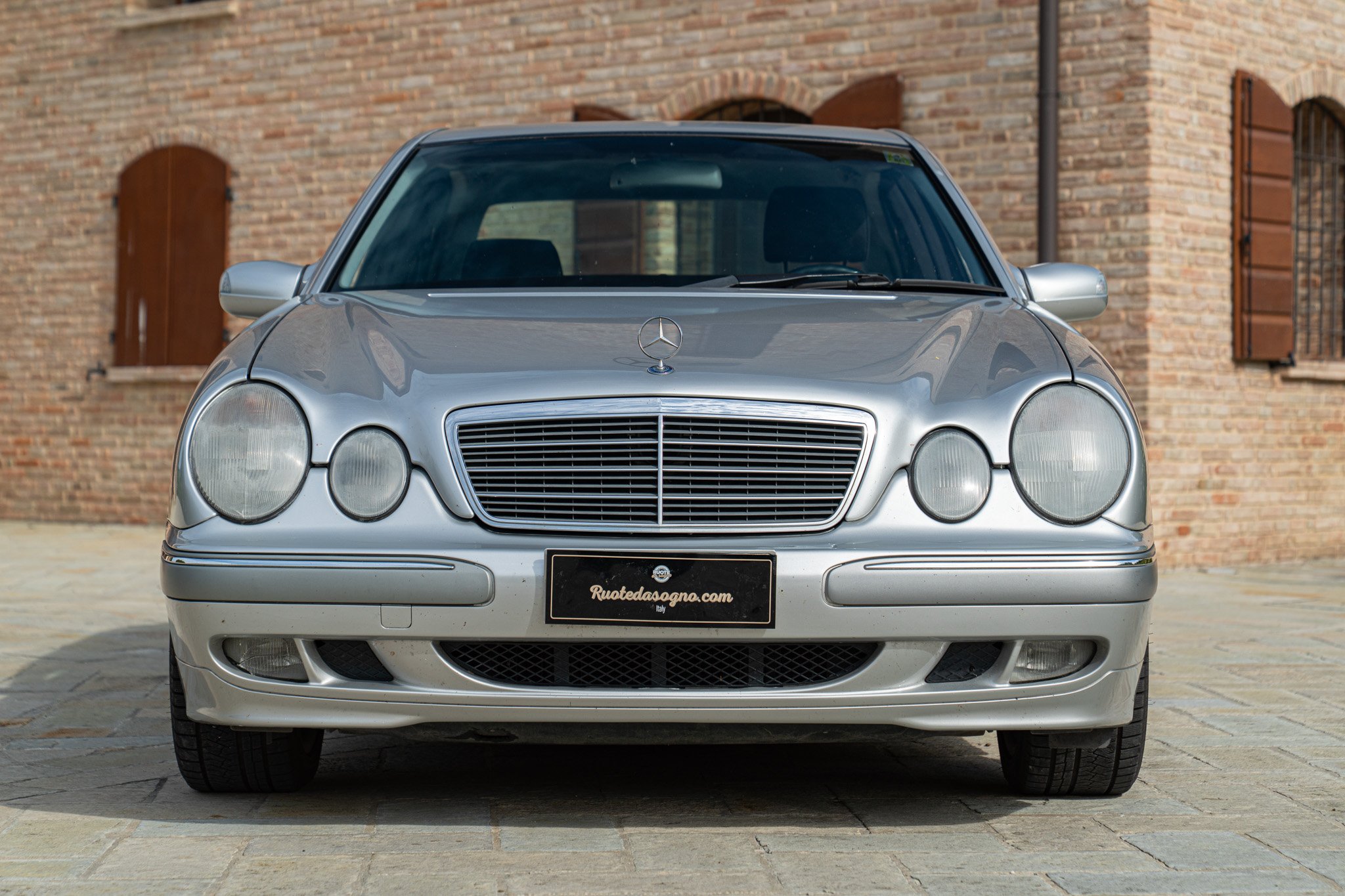 Mercedes Benz E430 V8 
