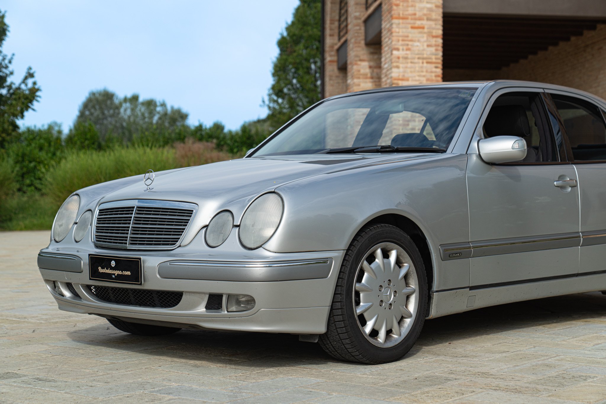 Mercedes Benz E430 V8 