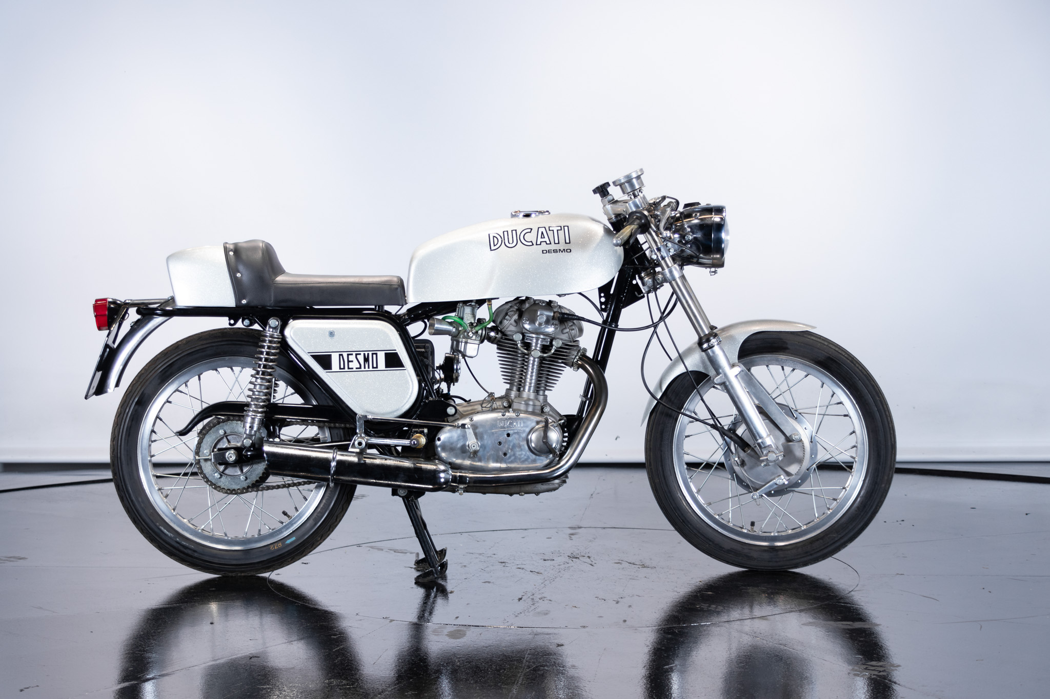Ducati 350 Desmo 