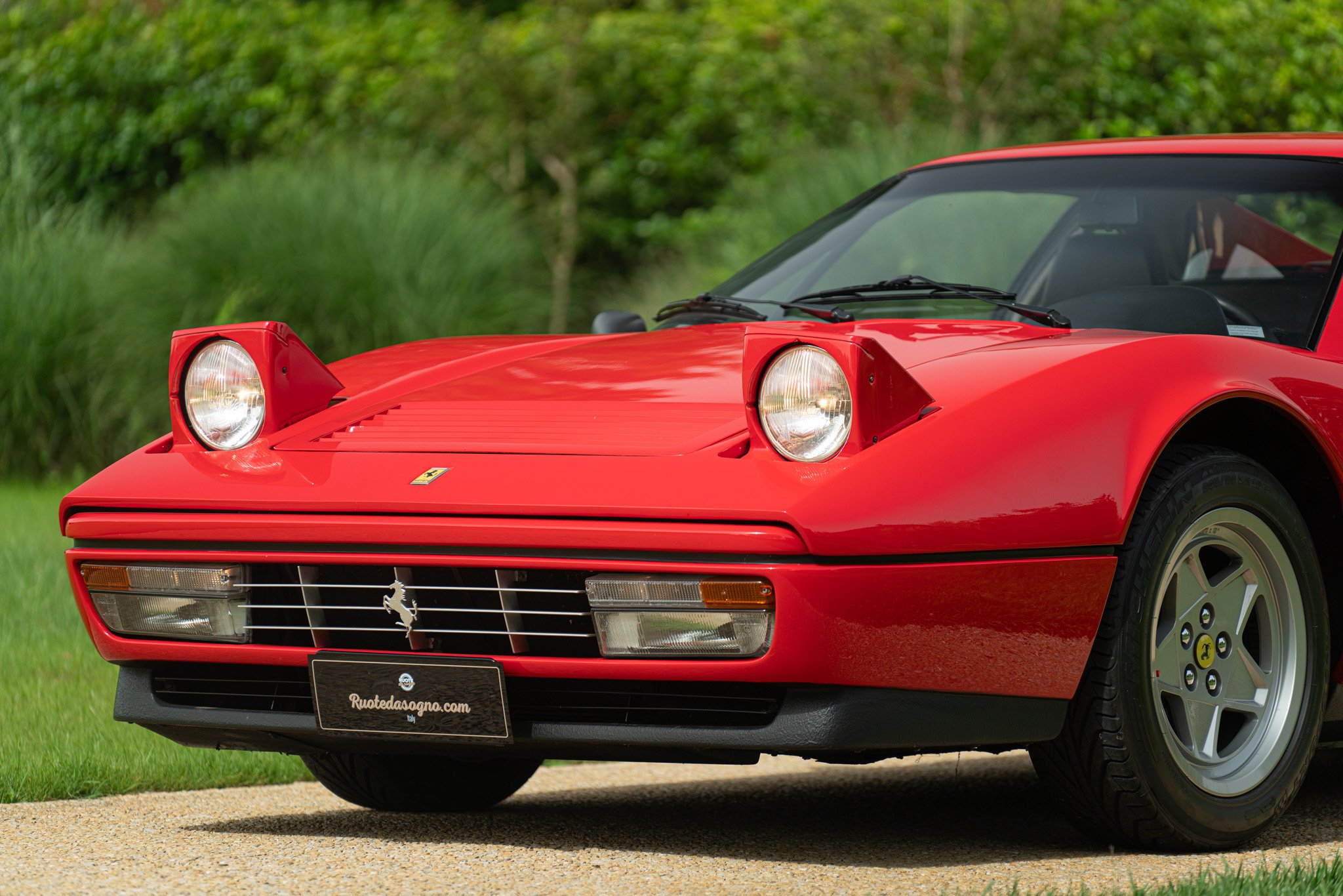 Ferrari 208 GTB TURBO 