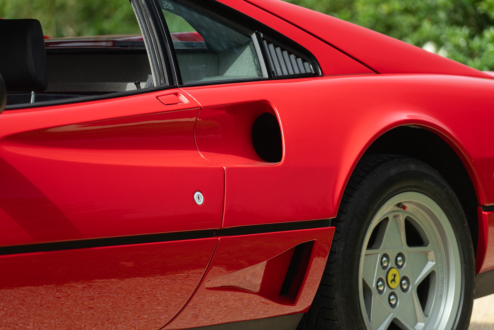 Ferrari 208 GTB TURBO 