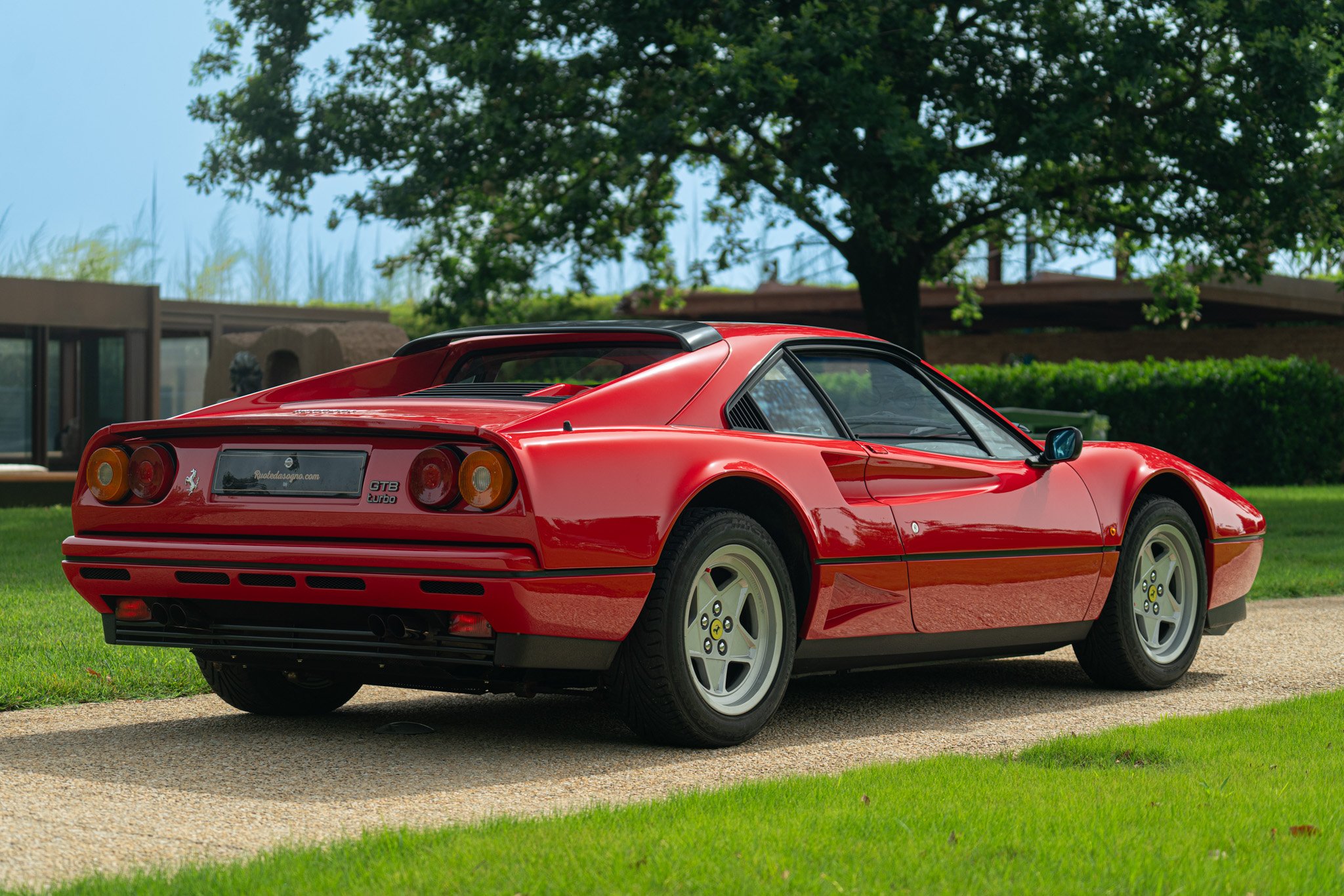 Ferrari 208 GTB TURBO 
