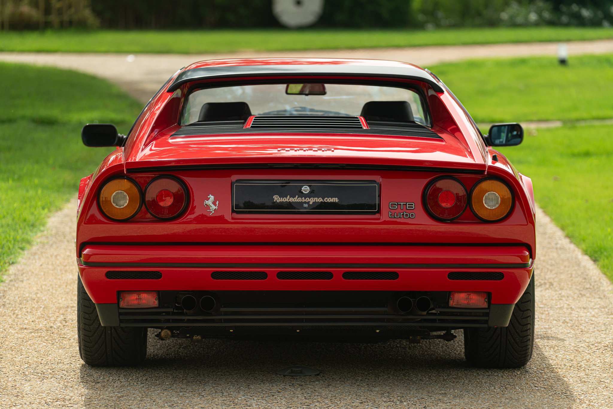 Ferrari 208 GTB TURBO 